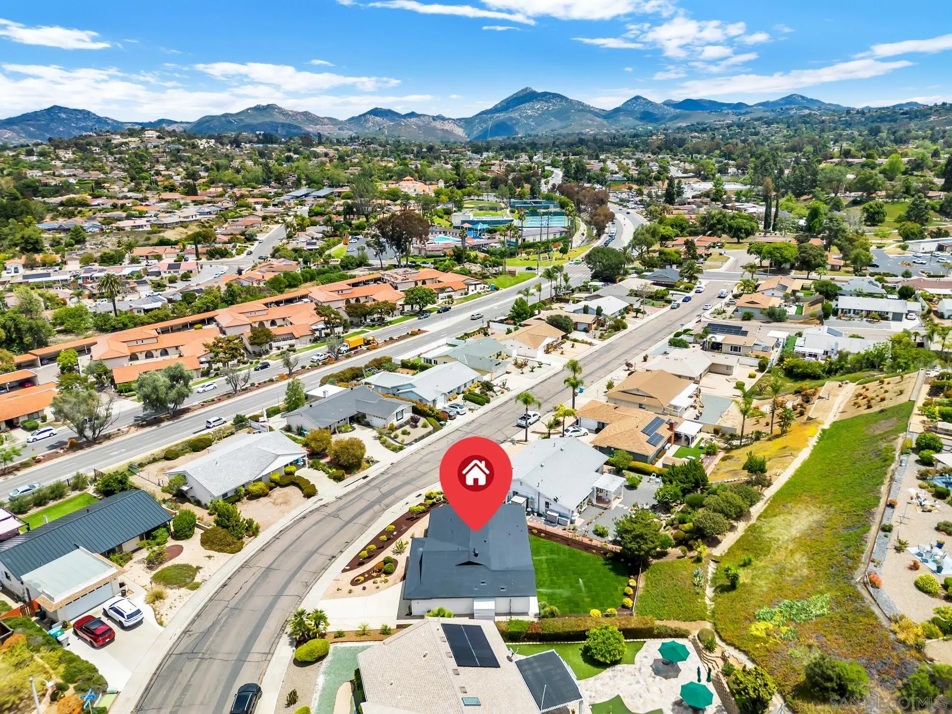 https://cdn.realtyfeed.com/cdn/127/260015430/783971485be94d8819005f47e293127c.webp