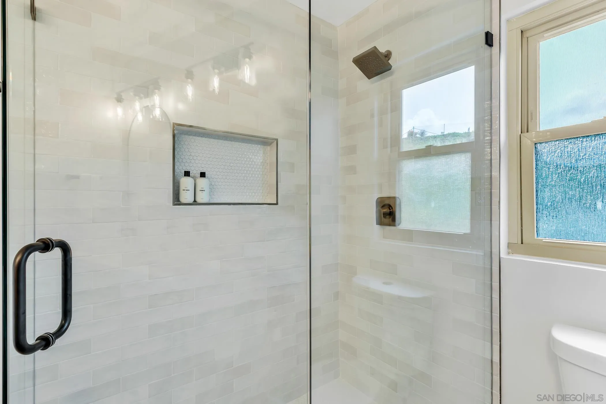 https://cdn.realtyfeed.com/cdn/127/260015430/7ac62bd79981c874df651cd560894332.webp