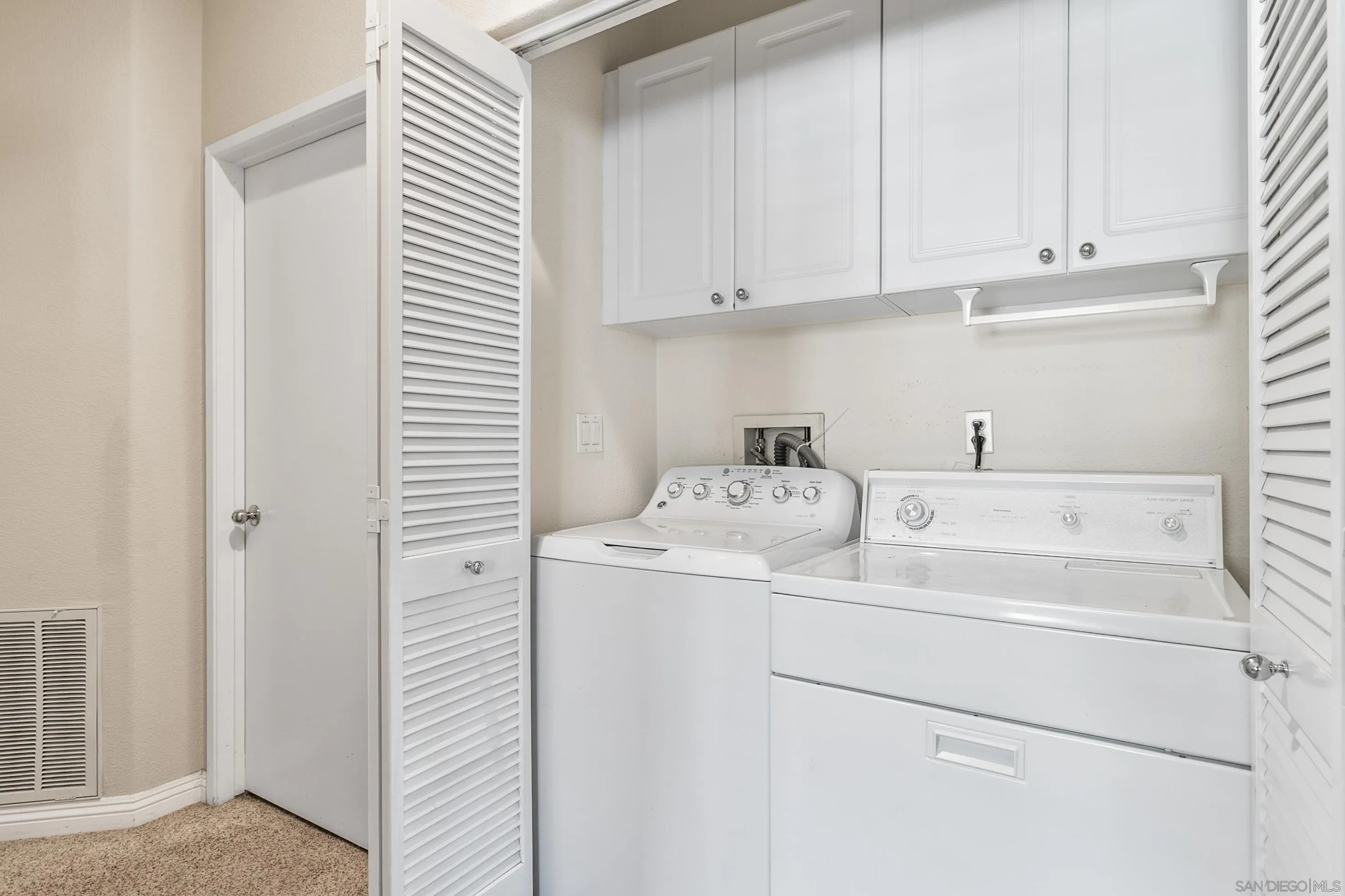 Photo #19: 260015431 Listing: Photo #19