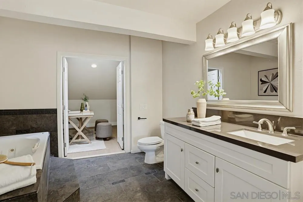 Photo #32: 260015434 Listing: Photo #32