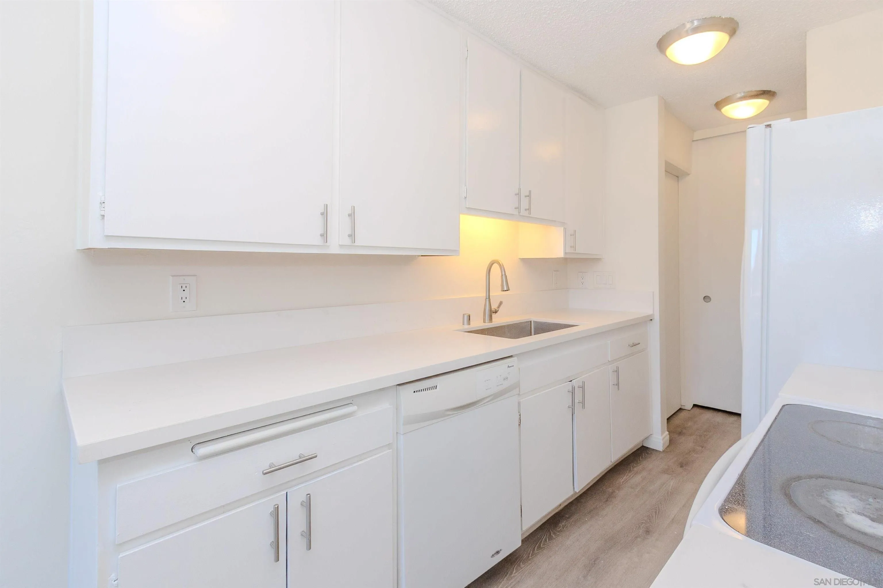 Photo #7: 260015436 Listing: Photo #7