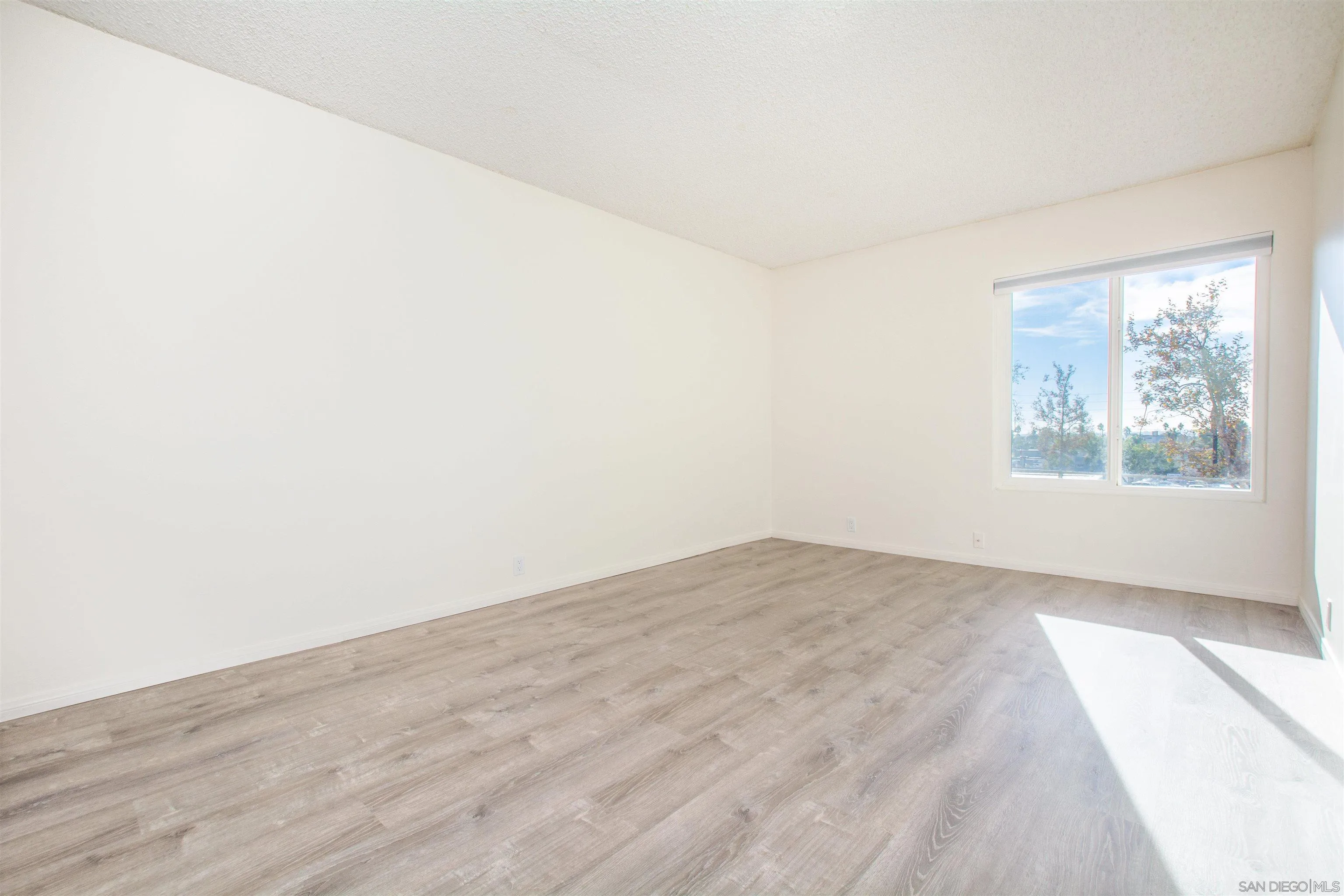 Photo #20: 260015436 Listing: Photo #20