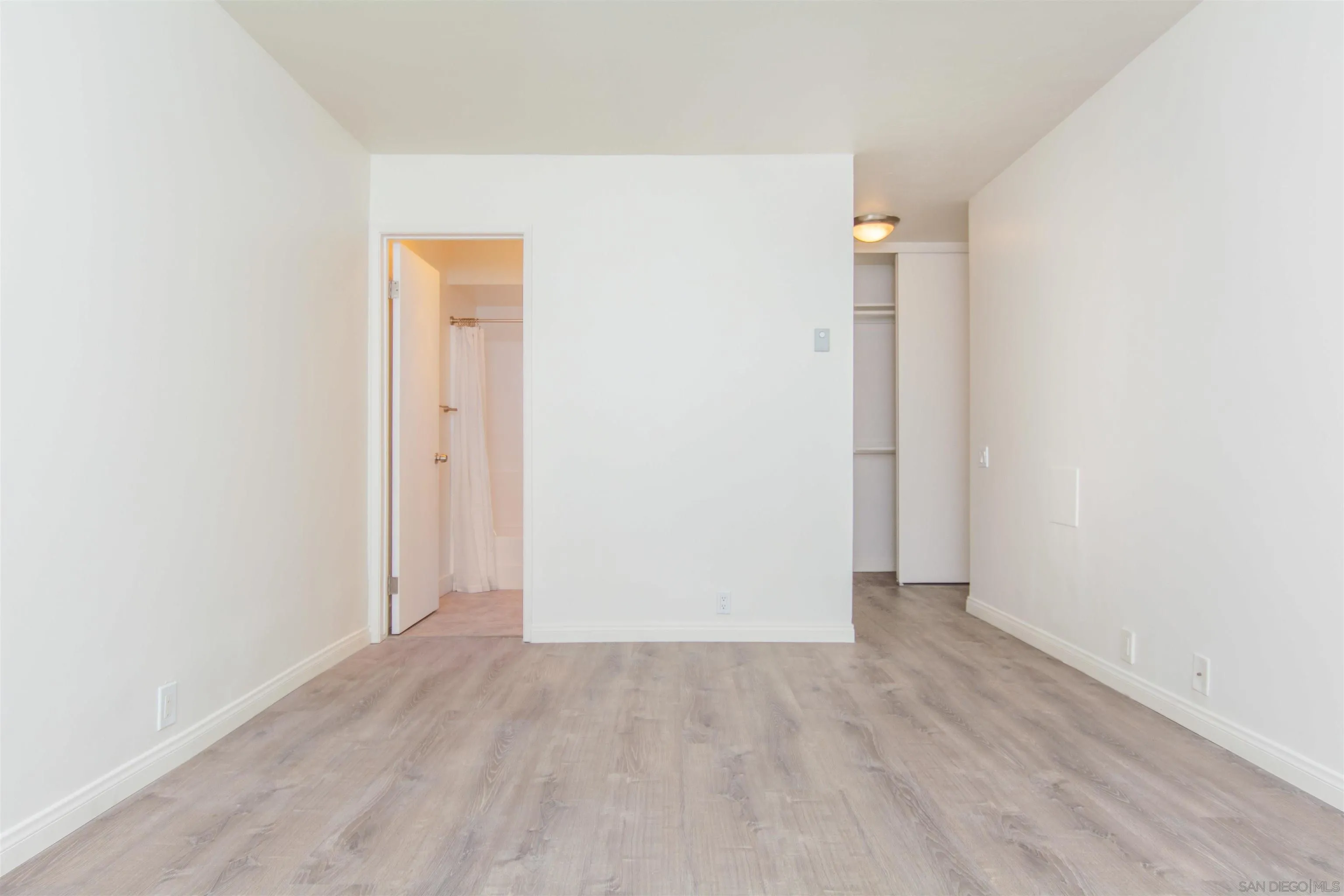 Photo #16: 260015436 Listing: Photo #16