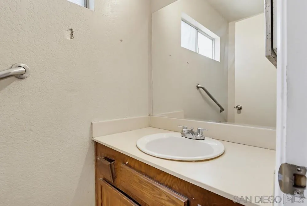 https://cdn.realtyfeed.com/cdn/127/260015439/f6305eeaada259d0fe6ef197008a197d.webp