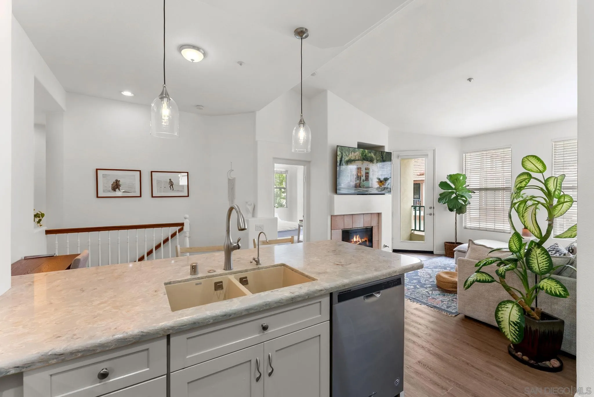 Photo #8: 260015444 Listing: Photo #8