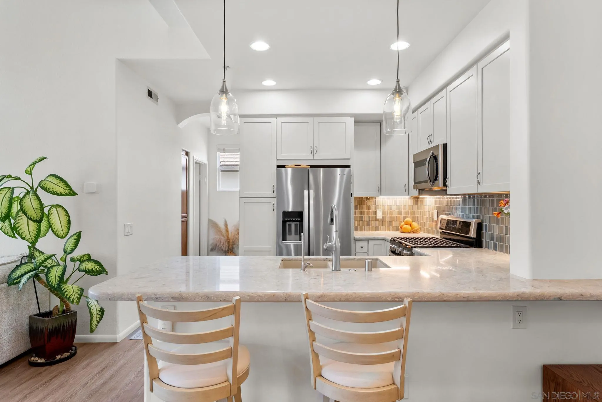 Photo #7: 260015444 Listing: Photo #7