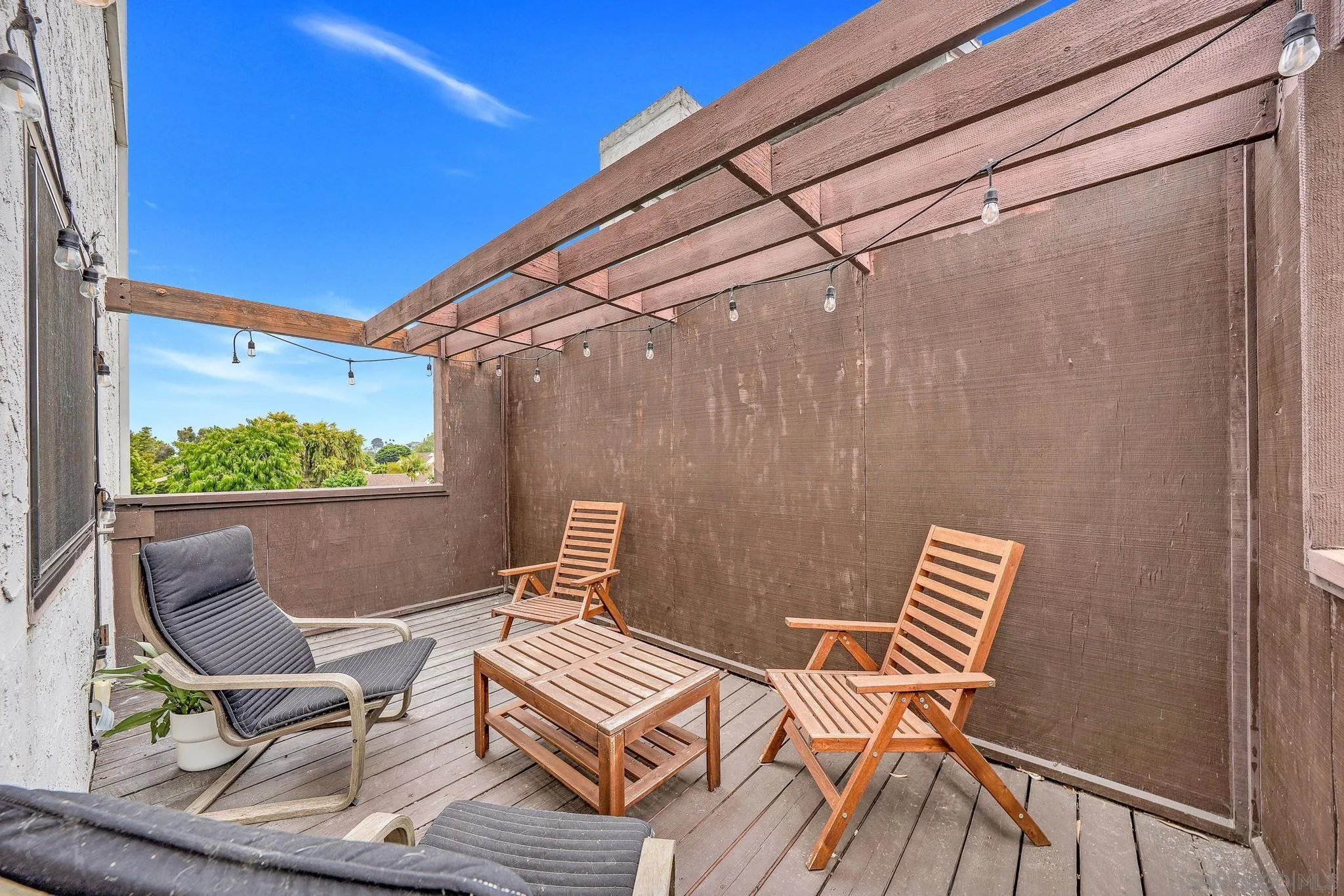 https://cdn.realtyfeed.com/cdn/127/260015445/4cece2332526be20b8ec37816a95e288.webp