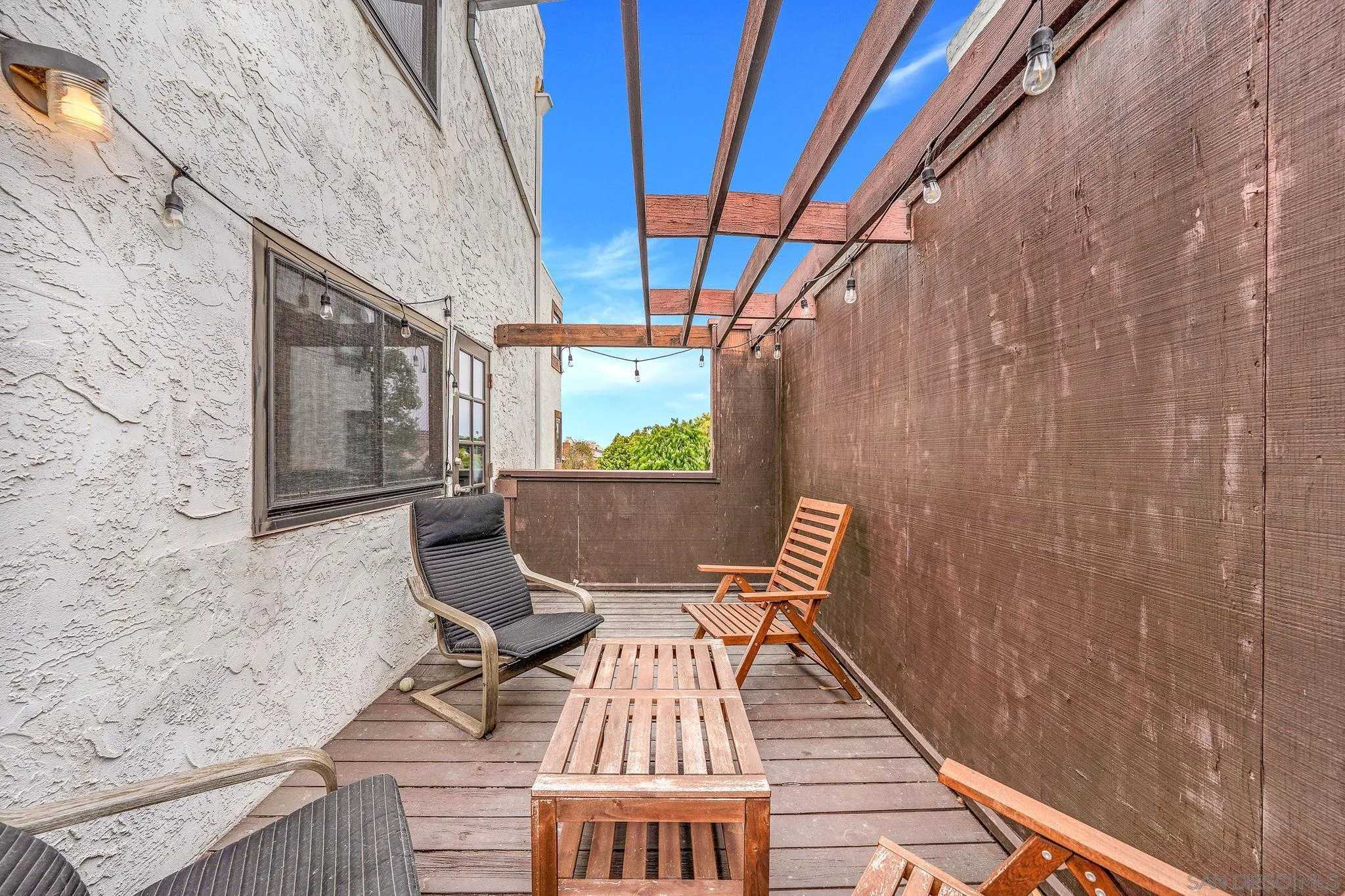 https://cdn.realtyfeed.com/cdn/127/260015445/b43e6acac432ec5a7527aff24a907268.webp