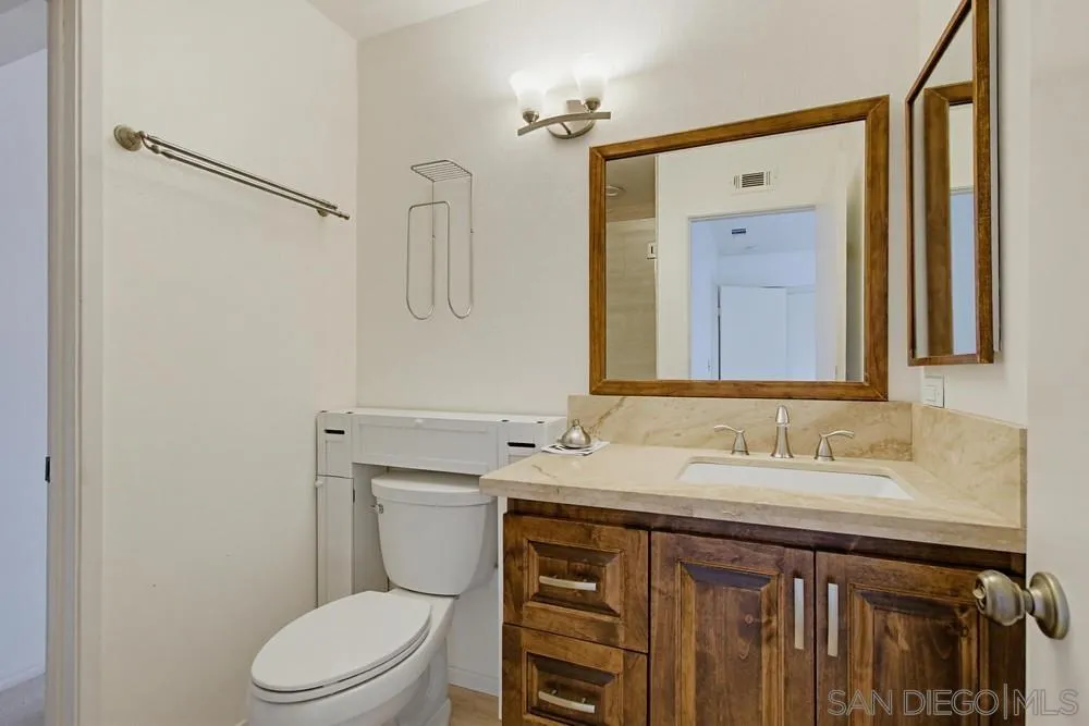 https://cdn.realtyfeed.com/cdn/127/260015447/dec7b06e7bc05ef1ad4b7ef547137b7e.webp