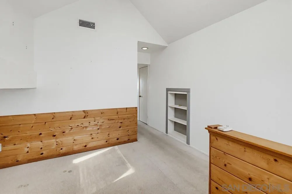 https://cdn.realtyfeed.com/cdn/127/260015447/e4cee3c8880554834b502b1da159c342.webp