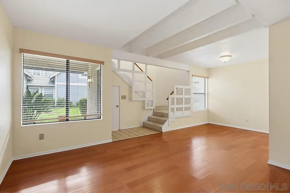 https://cdn.realtyfeed.com/cdn/127/260015447/fffaffdd8a2dbdcc676ef5596bae07f3.webp