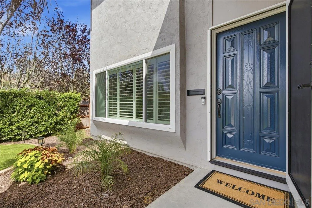 https://cdn.realtyfeed.com/cdn/127/260015450/07cc60404cdaa52646718c3b687113c8.webp