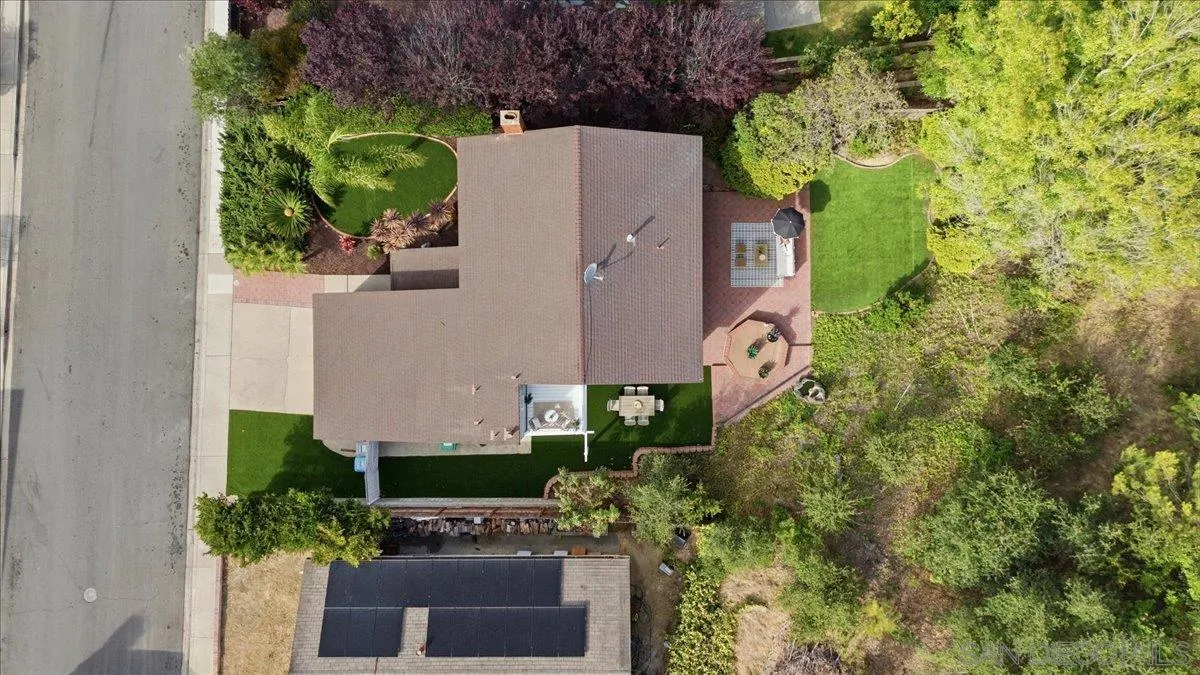 https://cdn.realtyfeed.com/cdn/127/260015450/194b6f7feae2396e3fa7c19771d66dbf.webp