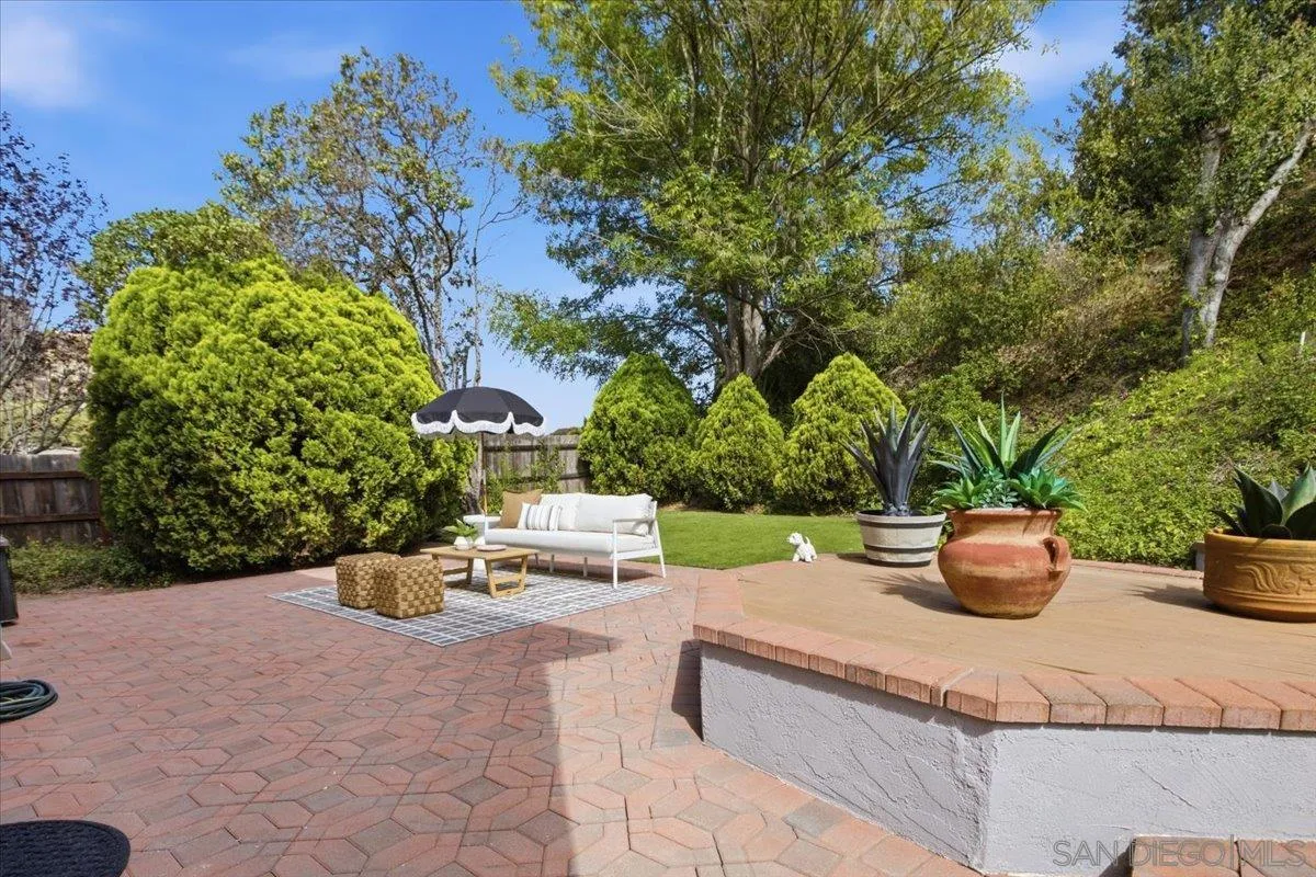 https://cdn.realtyfeed.com/cdn/127/260015450/6c80e725fb69c34b8e1bd5c77cdf988d.webp