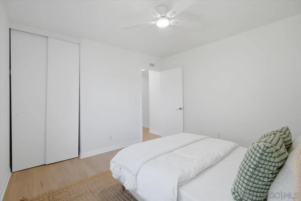 https://cdn.realtyfeed.com/cdn/127/260015450/7f4d93b0588081b2d9889336c4d14d31.webp
