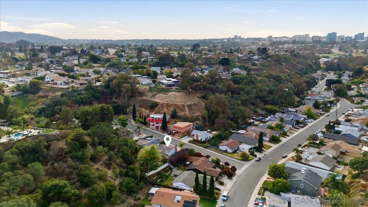 https://cdn.realtyfeed.com/cdn/127/260015450/b6c48df8d6943658b8812547b4a69f96.webp