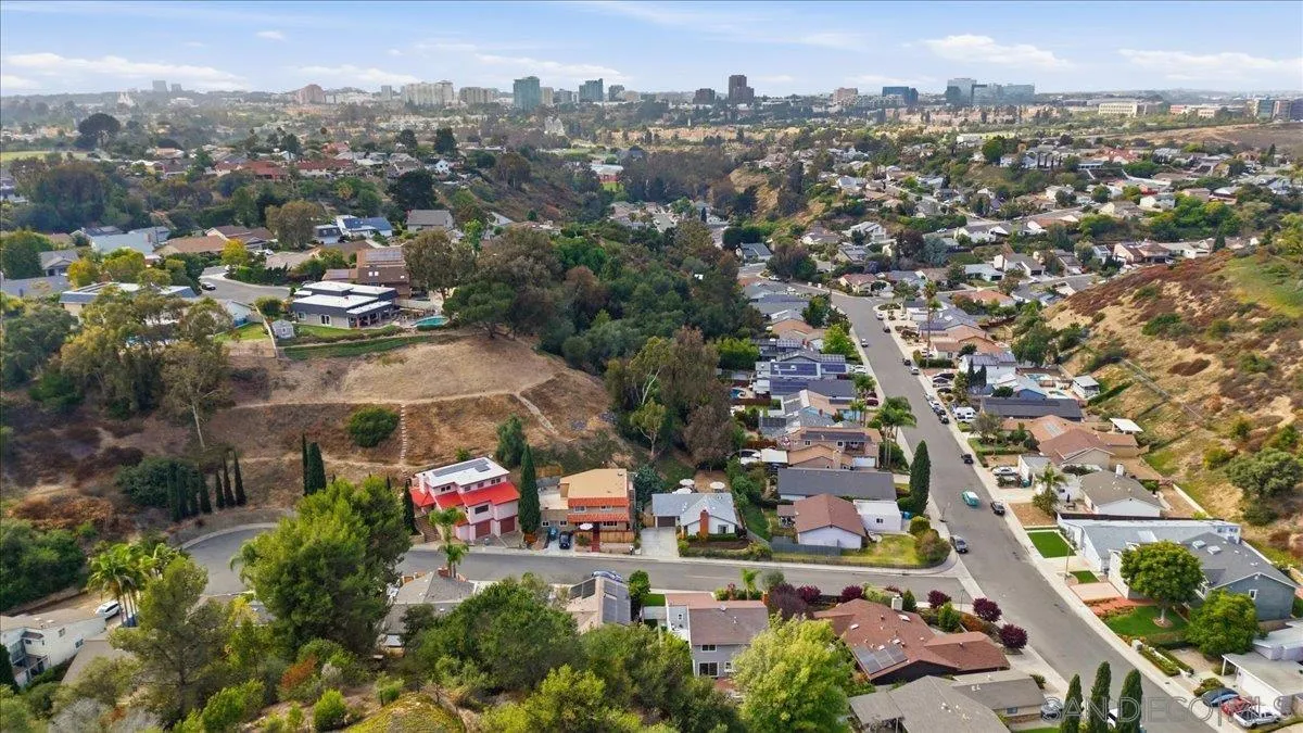 https://cdn.realtyfeed.com/cdn/127/260015450/f3e5d8b1c18f2091fc99d36c7d4a25bf.webp