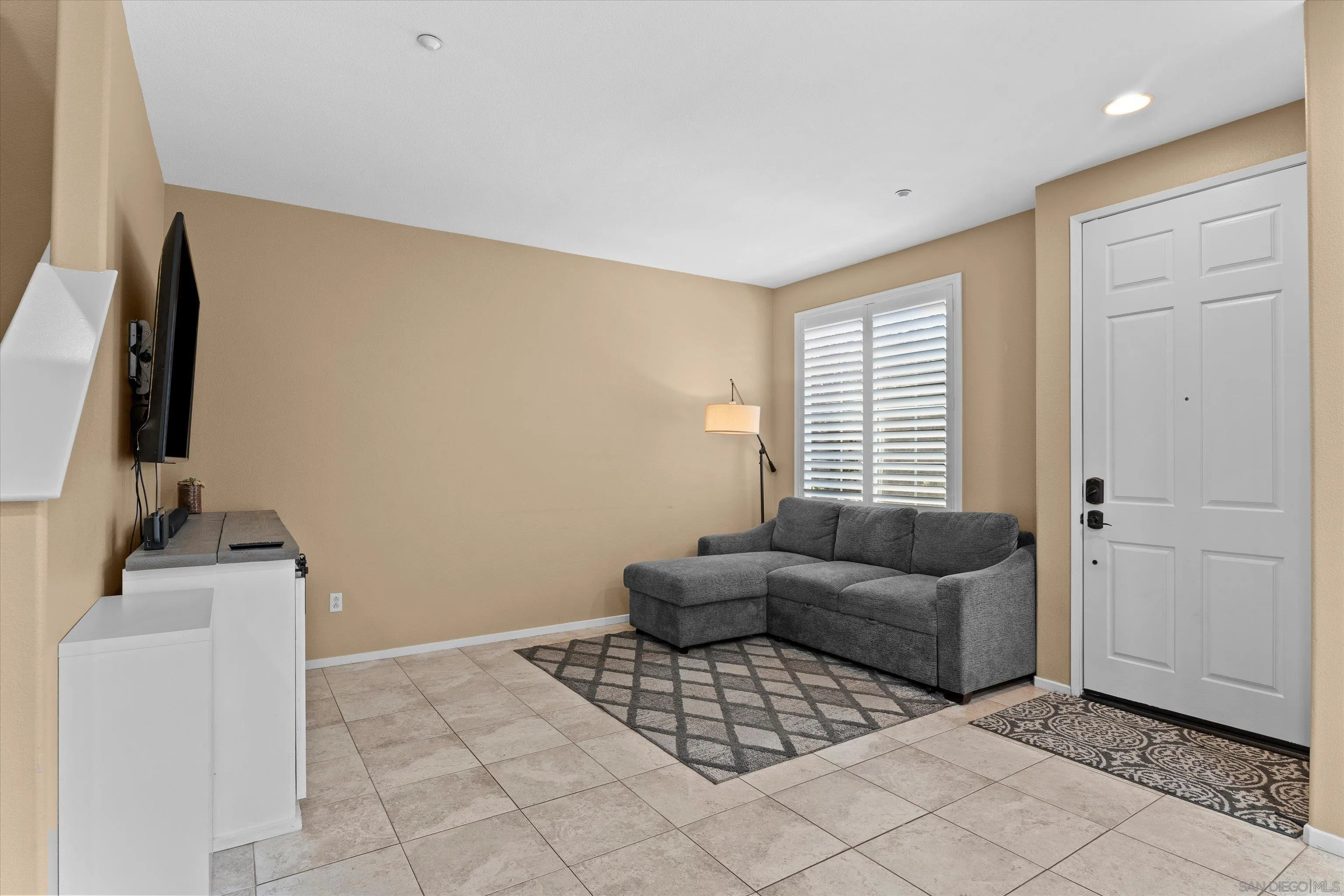 41985 Davenport Unit C, Murrieta, CA 92562 - Photo 3 of 35, Murrieta, CA