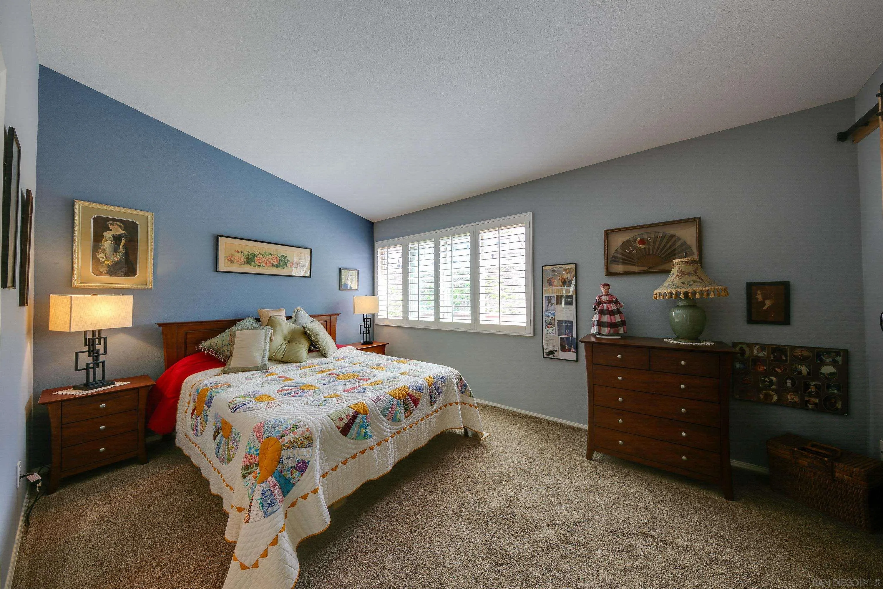 https://cdn.realtyfeed.com/cdn/127/260015452/11cfdad827794617018461897bb9f4f6.webp