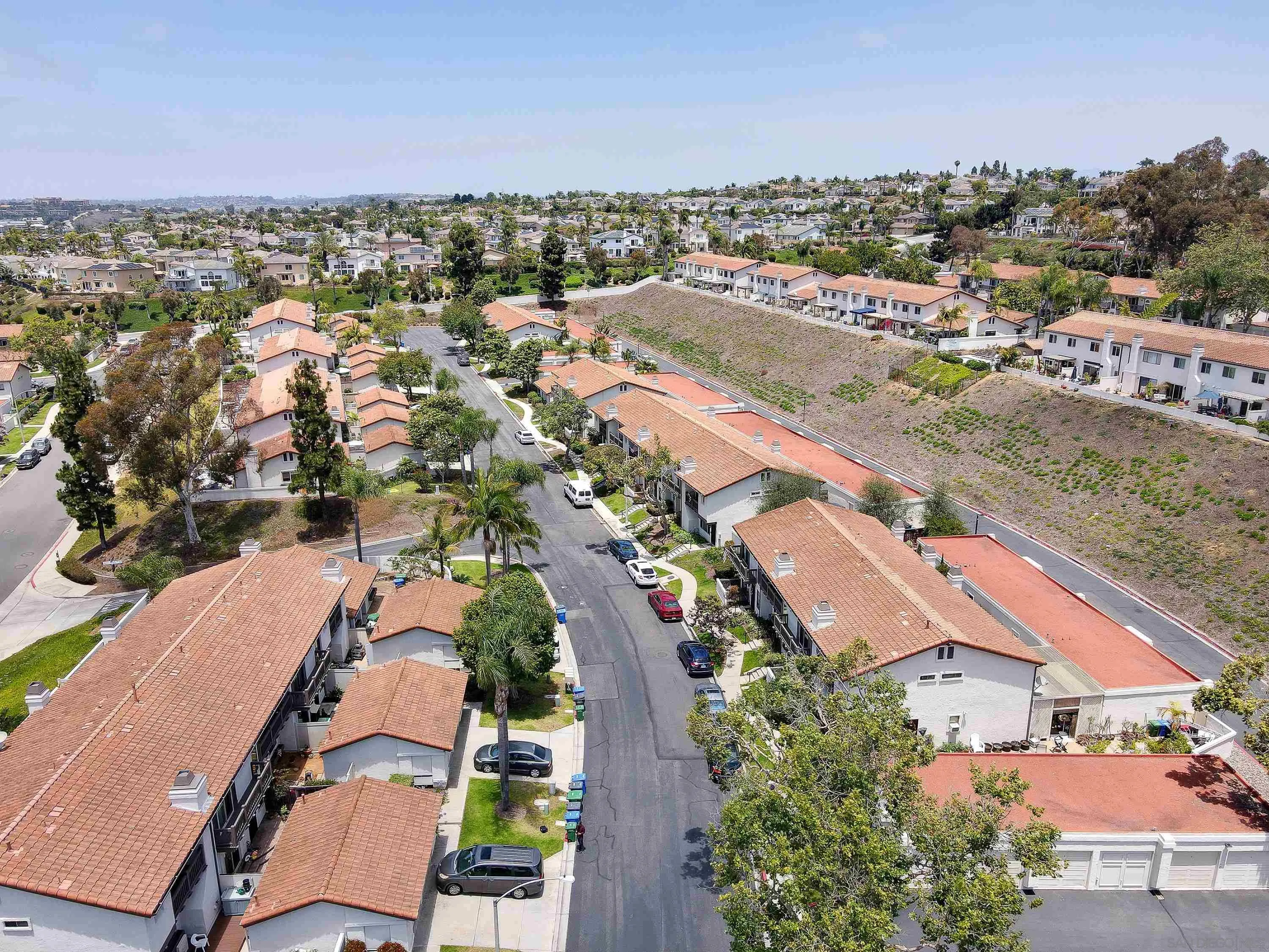 https://cdn.realtyfeed.com/cdn/127/260015452/16281c1cd1f1543da3e5e8ac8af85282.webp