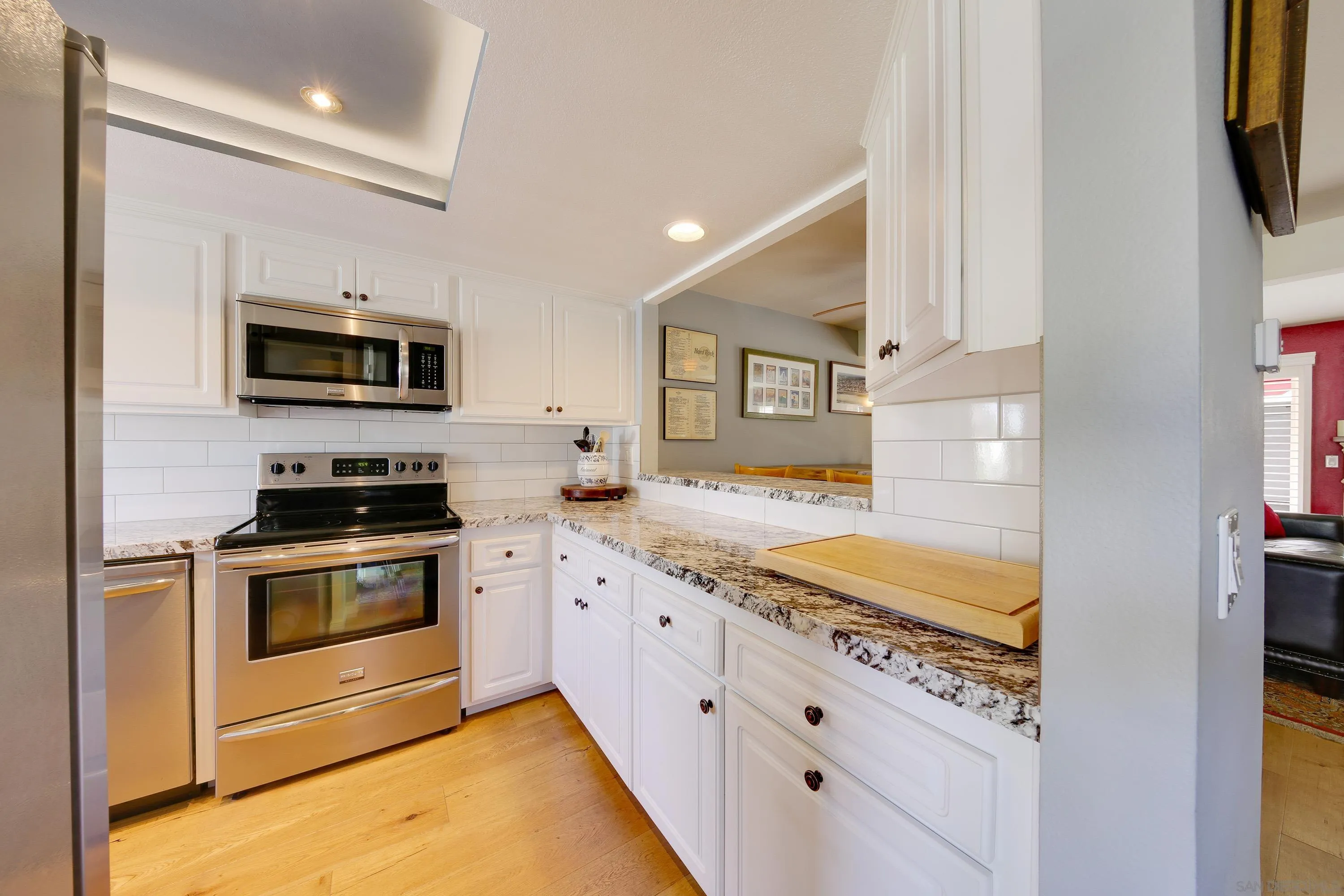 https://cdn.realtyfeed.com/cdn/127/260015452/1772daaf2926a412bd26869a45ffe73a.webp