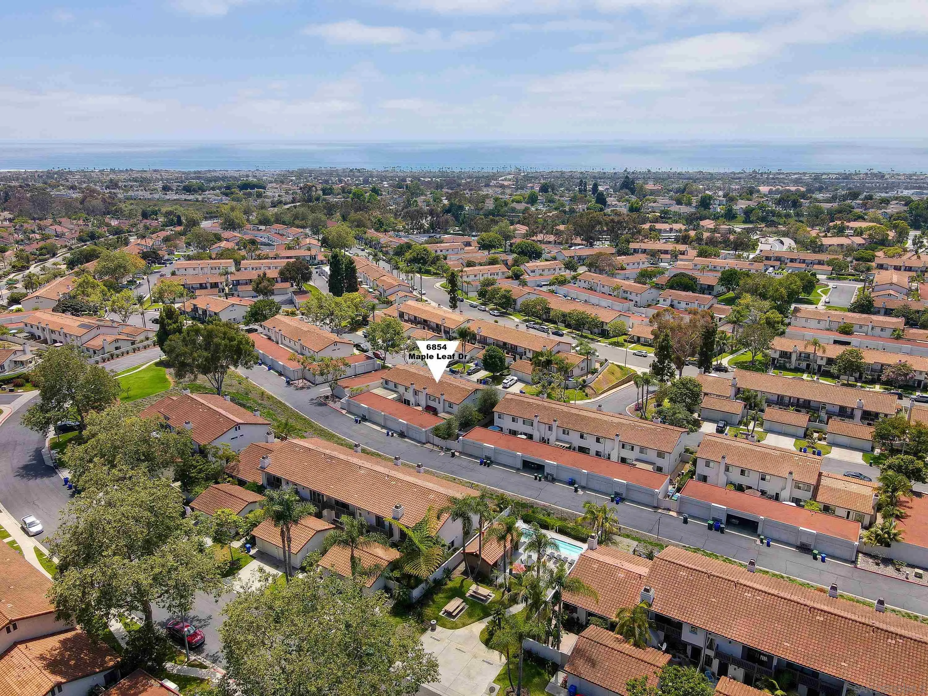 https://cdn.realtyfeed.com/cdn/127/260015452/ee5e05ac91c06dd9816f8cfab2df638f.webp