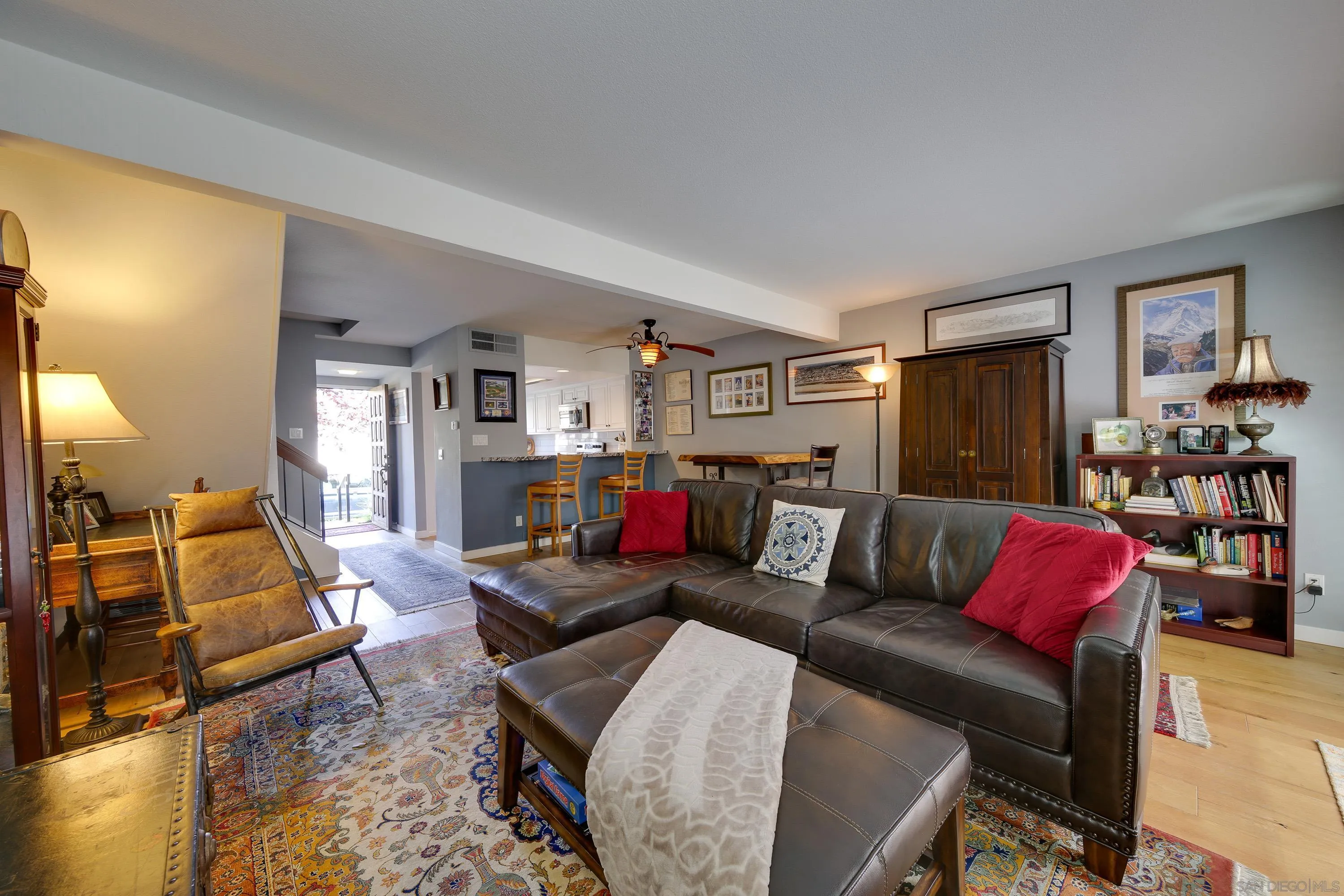 https://cdn.realtyfeed.com/cdn/127/260015452/fb93b6832e37057948abb55afec459f5.webp