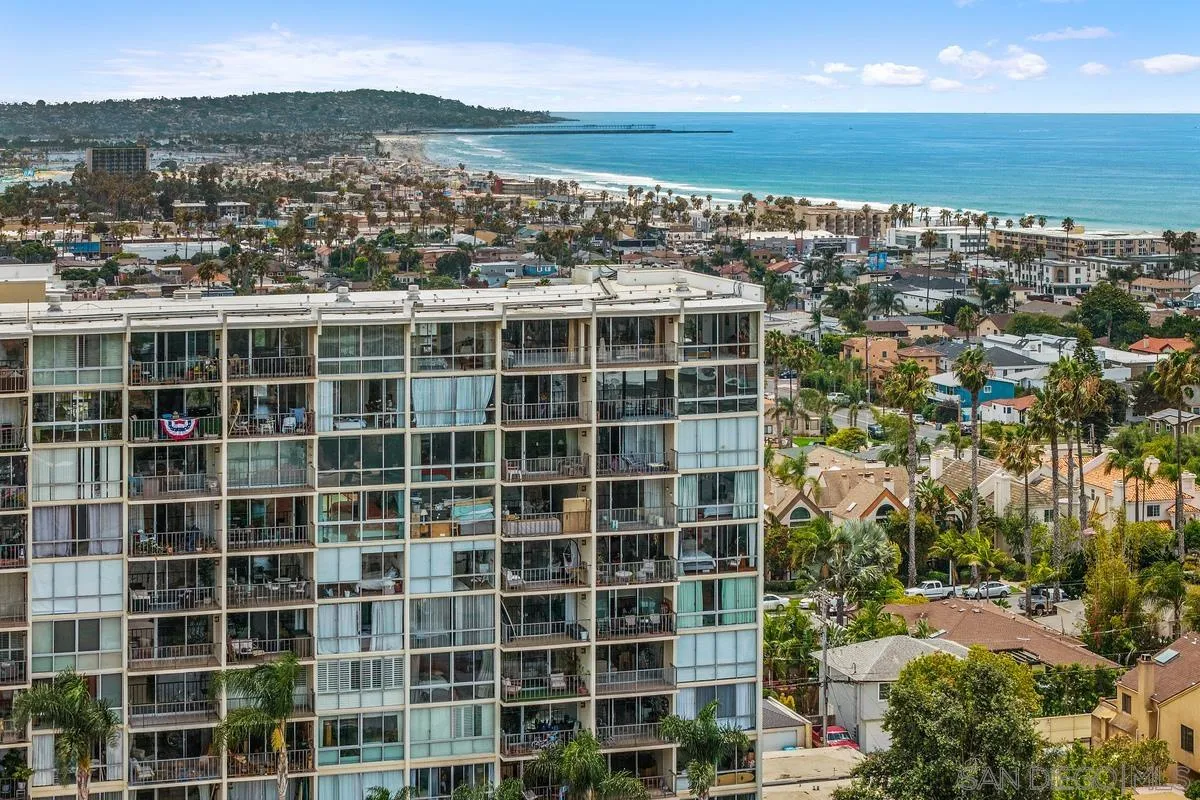 https://cdn.realtyfeed.com/cdn/127/260015453/3bfa830a918a9b52d474b45976702486.webp
