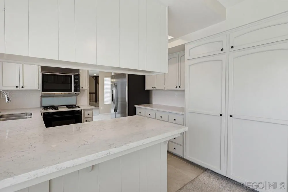 https://cdn.realtyfeed.com/cdn/127/260015456/22c7ceadde5737c0527ede5f72a033a7.webp