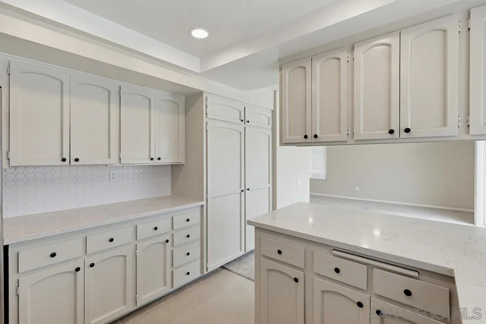 https://cdn.realtyfeed.com/cdn/127/260015456/93bfa91d063d39ab3b9f0c75370f8496.webp
