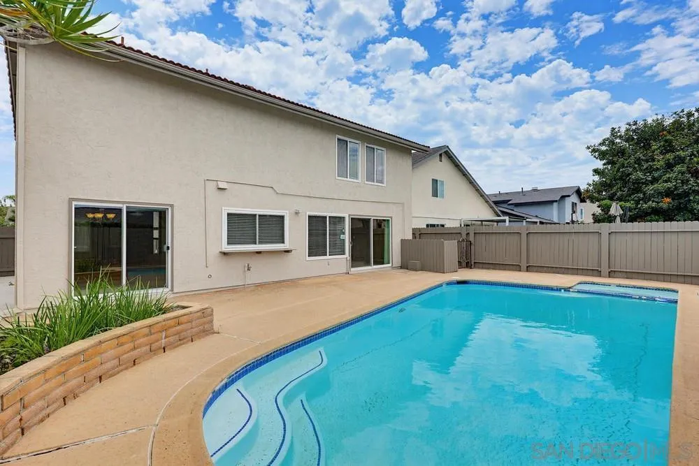 https://cdn.realtyfeed.com/cdn/127/260015456/9652497660cfc412a3af27cc903ed6c9.webp