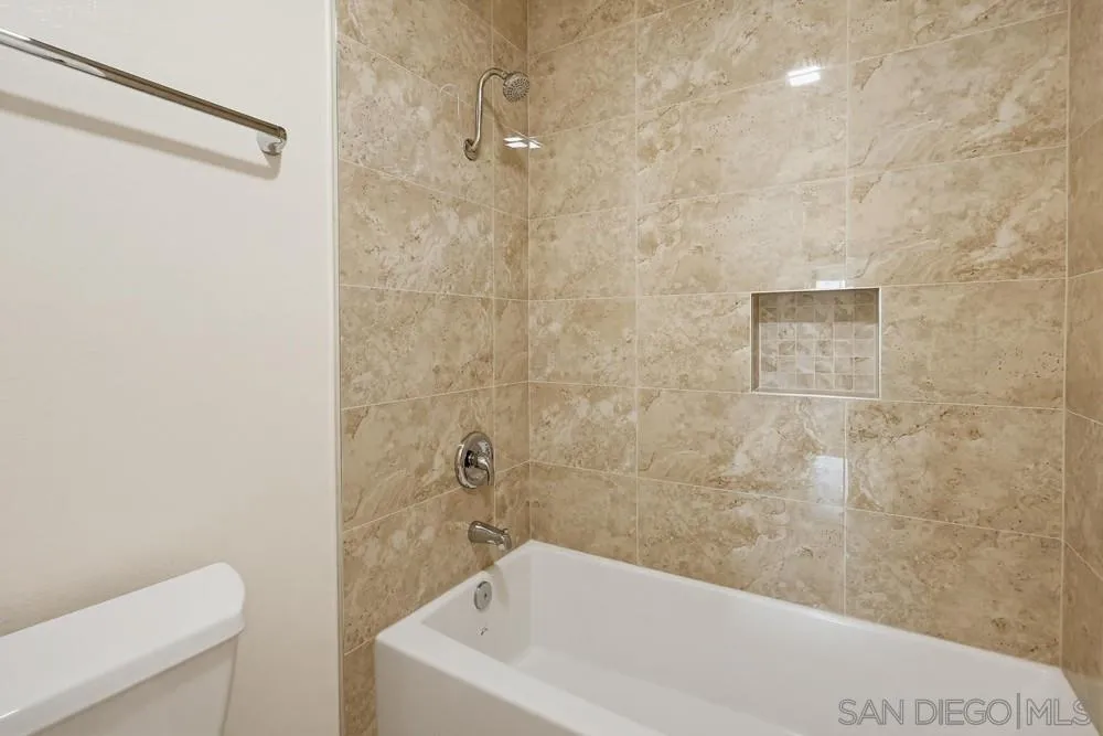 https://cdn.realtyfeed.com/cdn/127/260015456/bae57fa3b26476dc4d3545a575a87983.webp