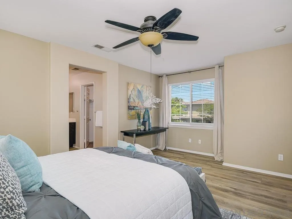 https://cdn.realtyfeed.com/cdn/127/260015463/3d492c40a43c5ff830a93866f6e54aa3.webp
