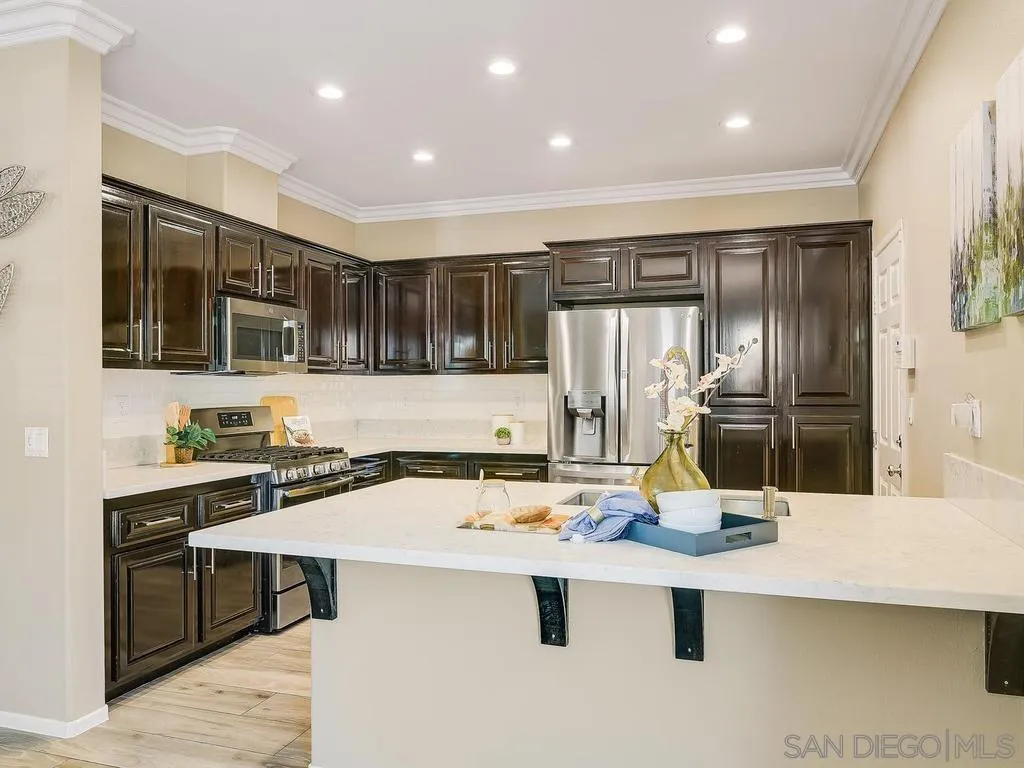 https://cdn.realtyfeed.com/cdn/127/260015463/5ea4e2f9069840056b8354288f7dd916.webp