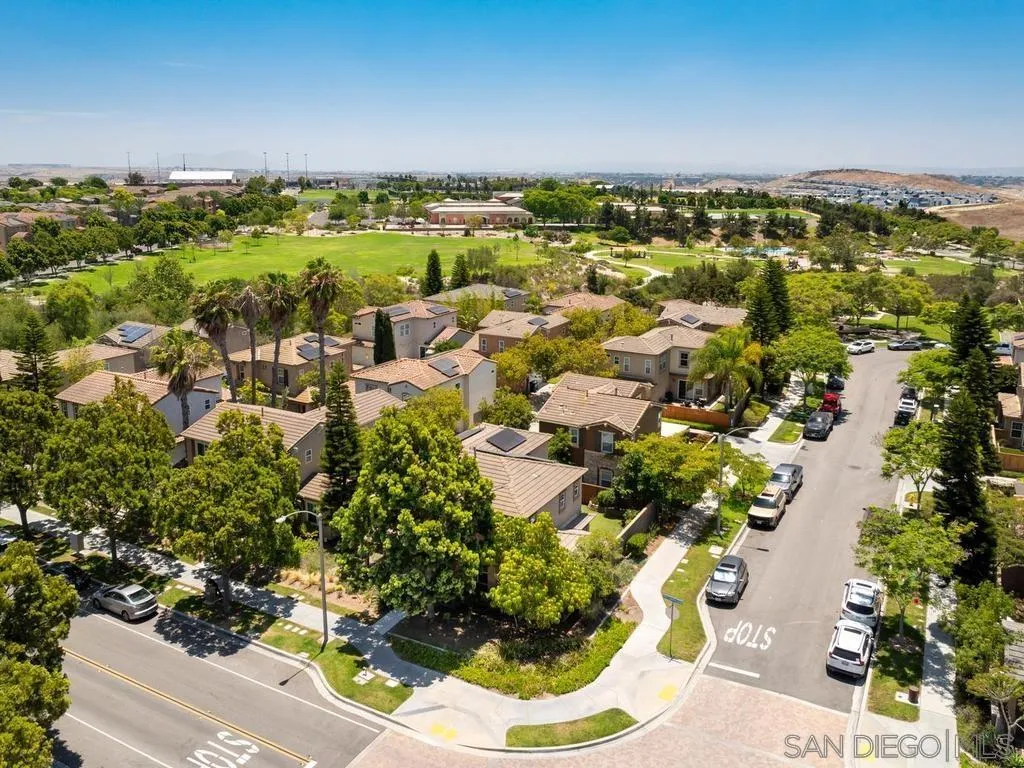 https://cdn.realtyfeed.com/cdn/127/260015463/8659a254d521f4f547cb96cf31b4805e.webp