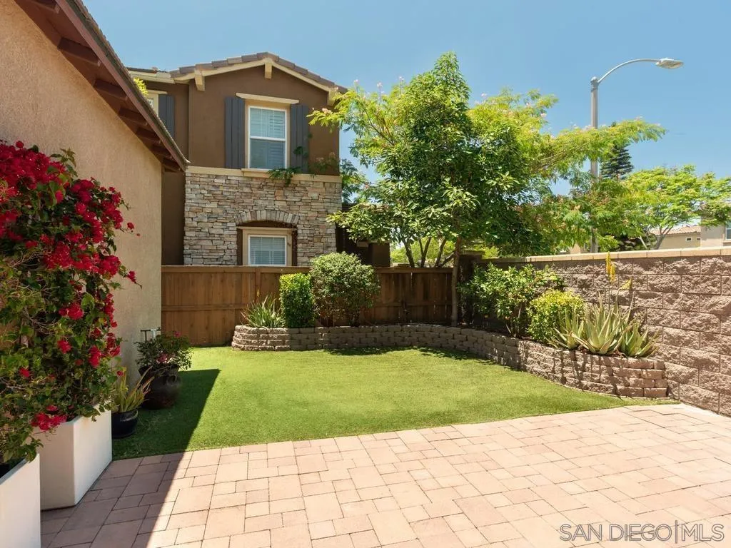 https://cdn.realtyfeed.com/cdn/127/260015463/d1cd0e1cf4dce8428999f40dc4017cd9.webp