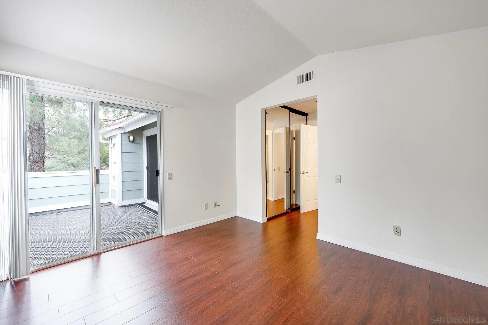 Photo #18: 260015466 Listing: Photo #18