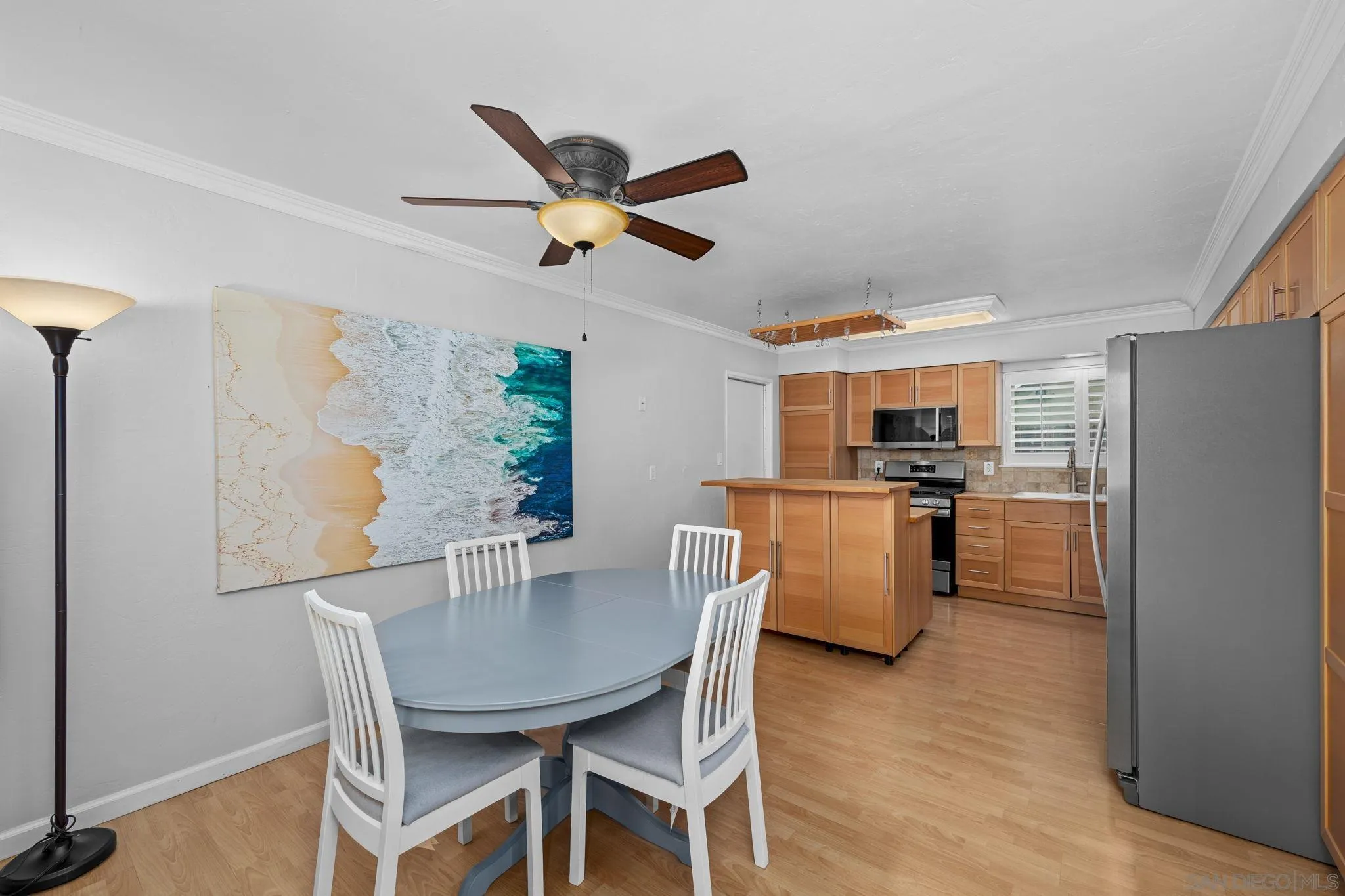 https://cdn.realtyfeed.com/cdn/127/260015467/889a07bf51781f7496fd4ae46003052c.webp