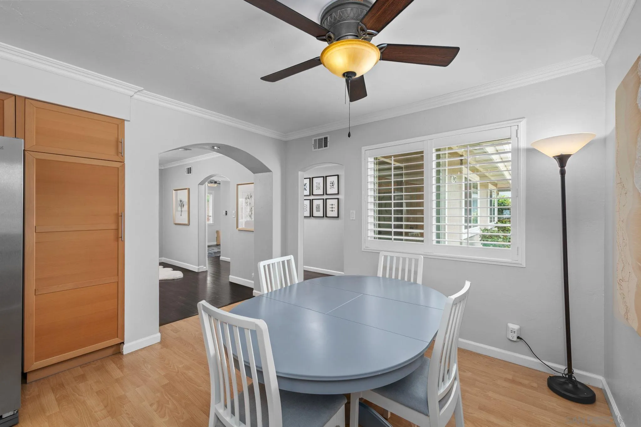 https://cdn.realtyfeed.com/cdn/127/260015467/dc797275144d152bd48faf727e21f2f1.webp
