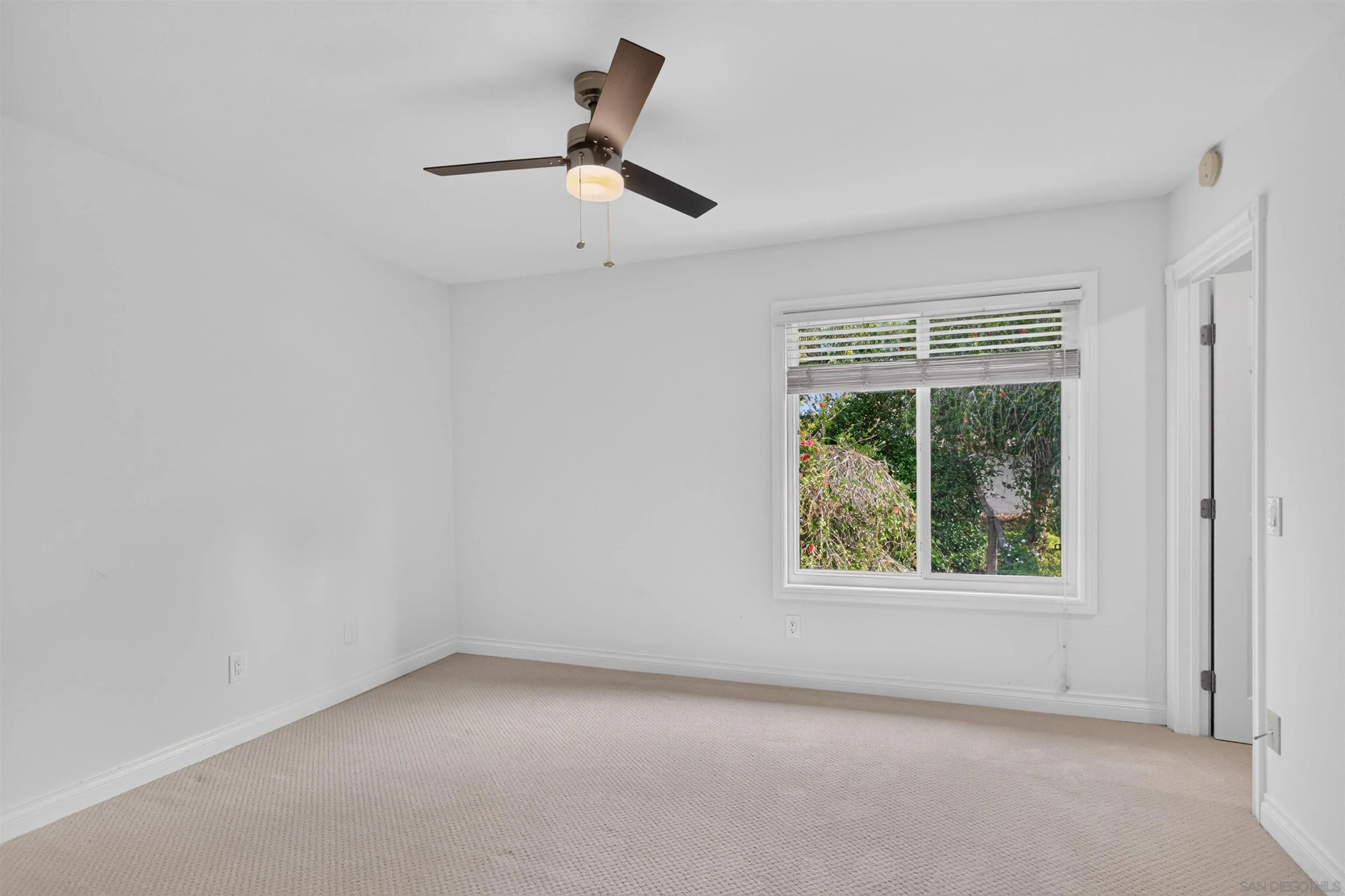 https://cdn.realtyfeed.com/cdn/127/260015468/26ff64045e13e8198e34f7158e552f1b.webp