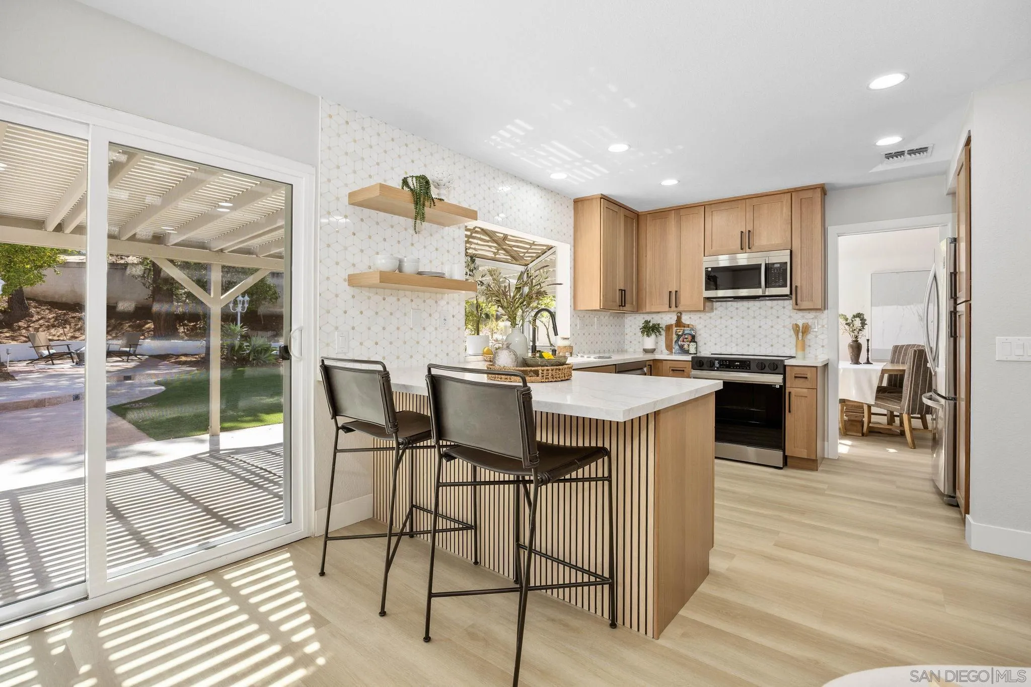 https://cdn.realtyfeed.com/cdn/127/260015469/9338721d745a17c5e3552b94fbab816d.webp