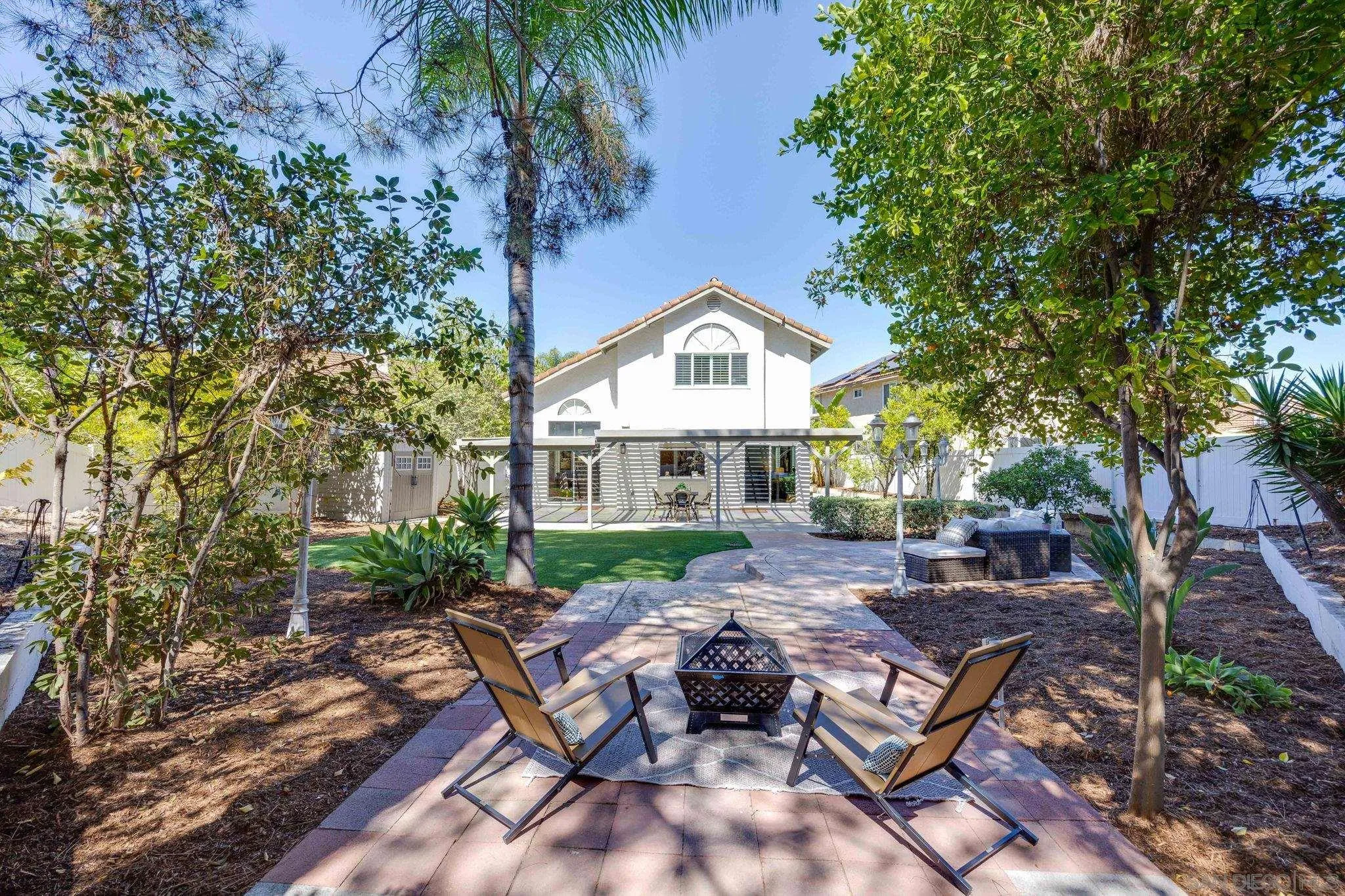 https://cdn.realtyfeed.com/cdn/127/260015469/a47c1068d3739912ff6879982065e0d9.webp