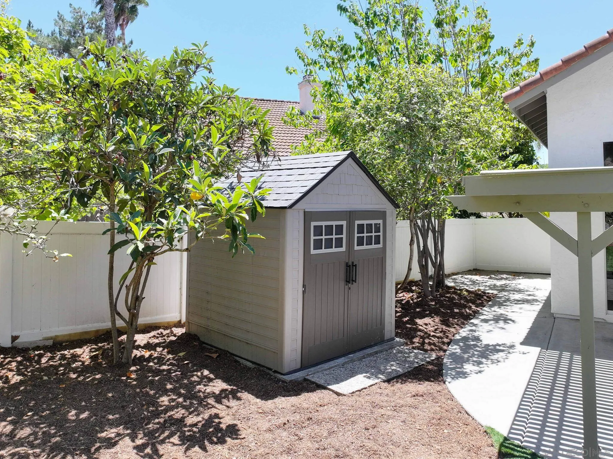https://cdn.realtyfeed.com/cdn/127/260015469/cdc1d9f8820f0307cf3e10809b2798a3.webp
