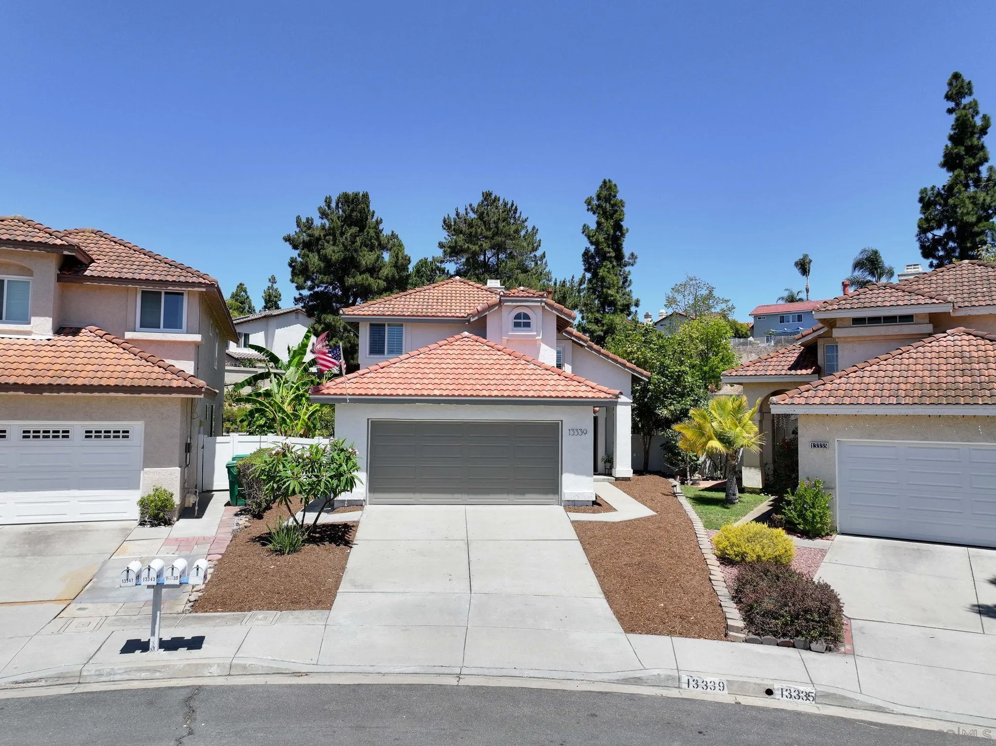 https://cdn.realtyfeed.com/cdn/127/260015469/e7a1c879ce4ca378a1b74e4027a97c3d.webp