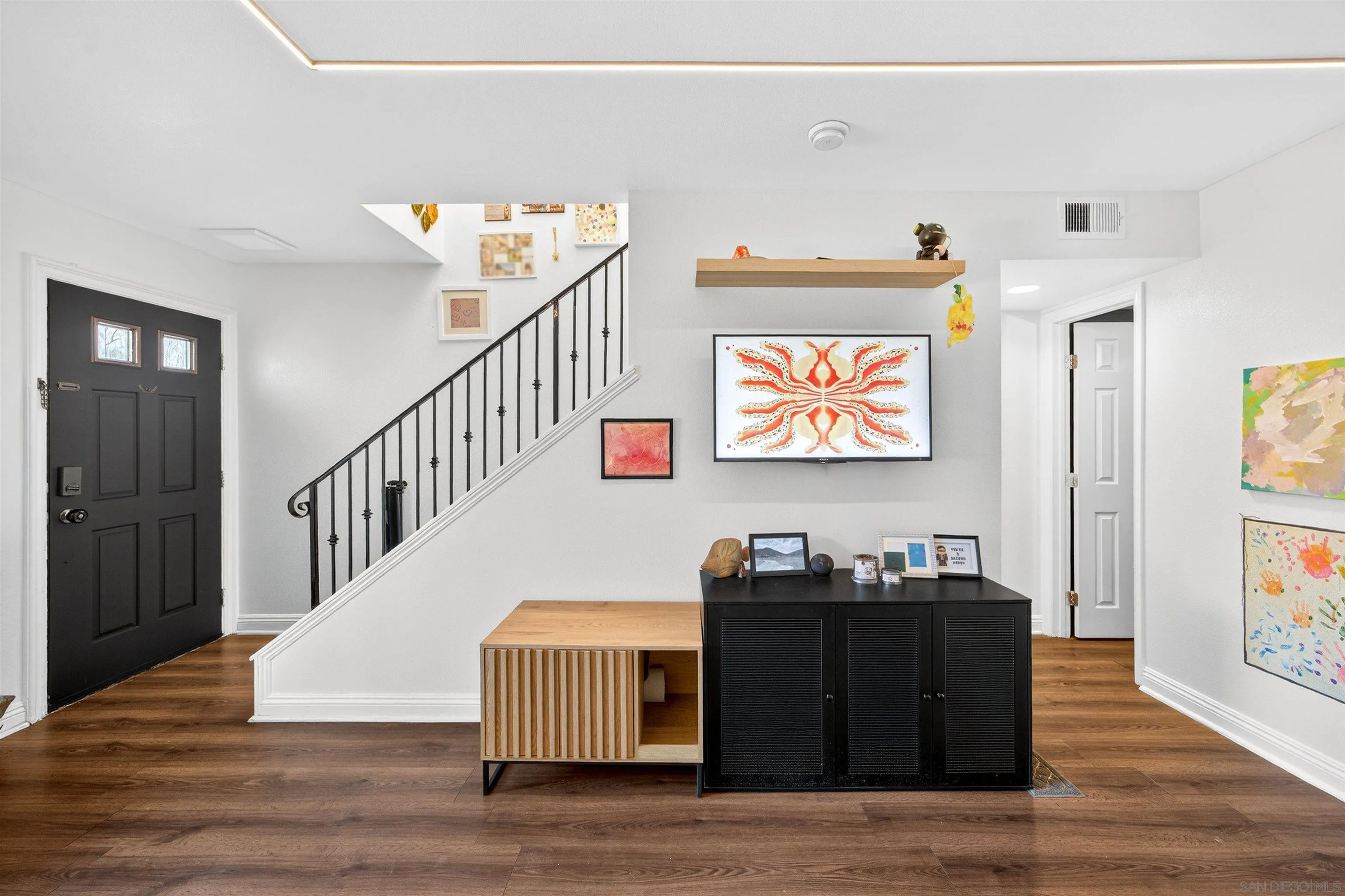 Photo #8: 260015470 Listing: Photo #8