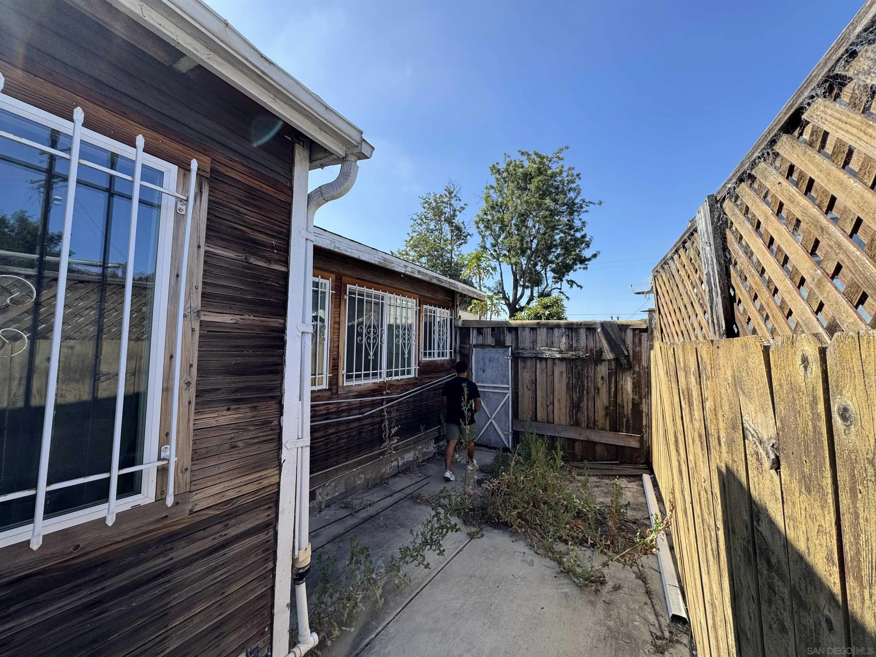 https://cdn.realtyfeed.com/cdn/127/260015474/b81c9760f7799bc753fcb43b87260bc6.webp