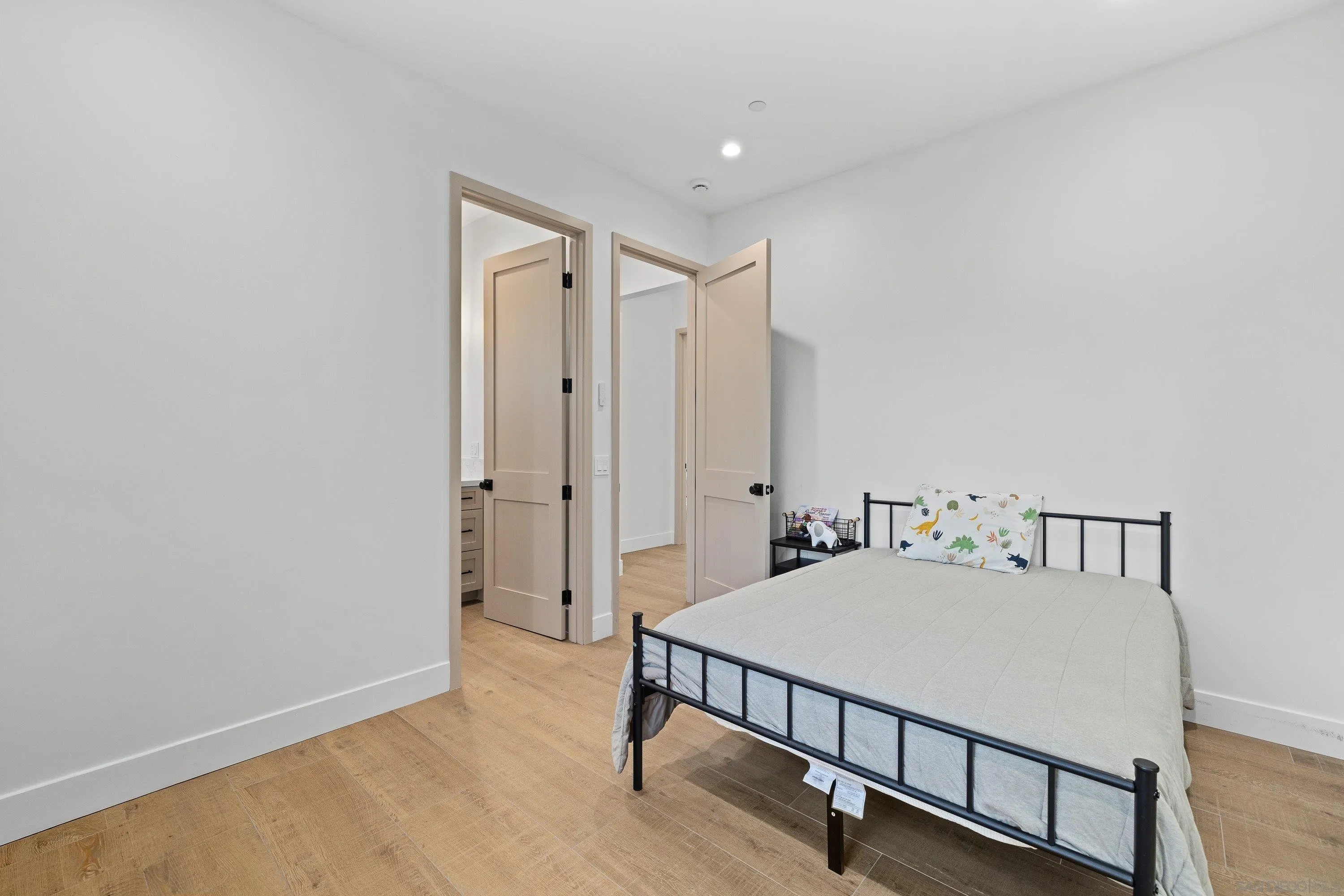 https://cdn.realtyfeed.com/cdn/127/260015479/1b37b4a25e662a4d7c027a61ad6af67c.webp