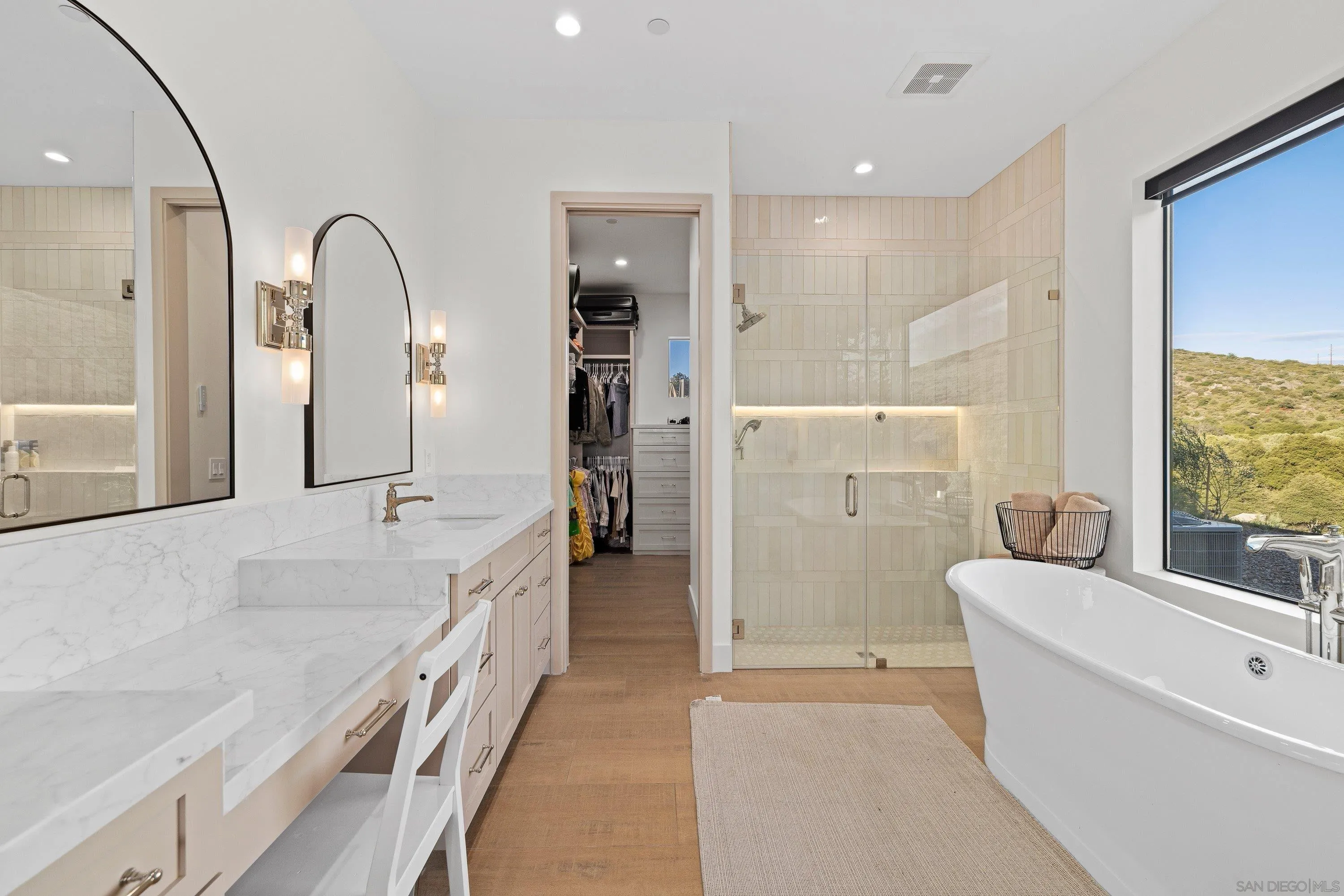 https://cdn.realtyfeed.com/cdn/127/260015479/a884625517abce9fce979b682875af65.webp