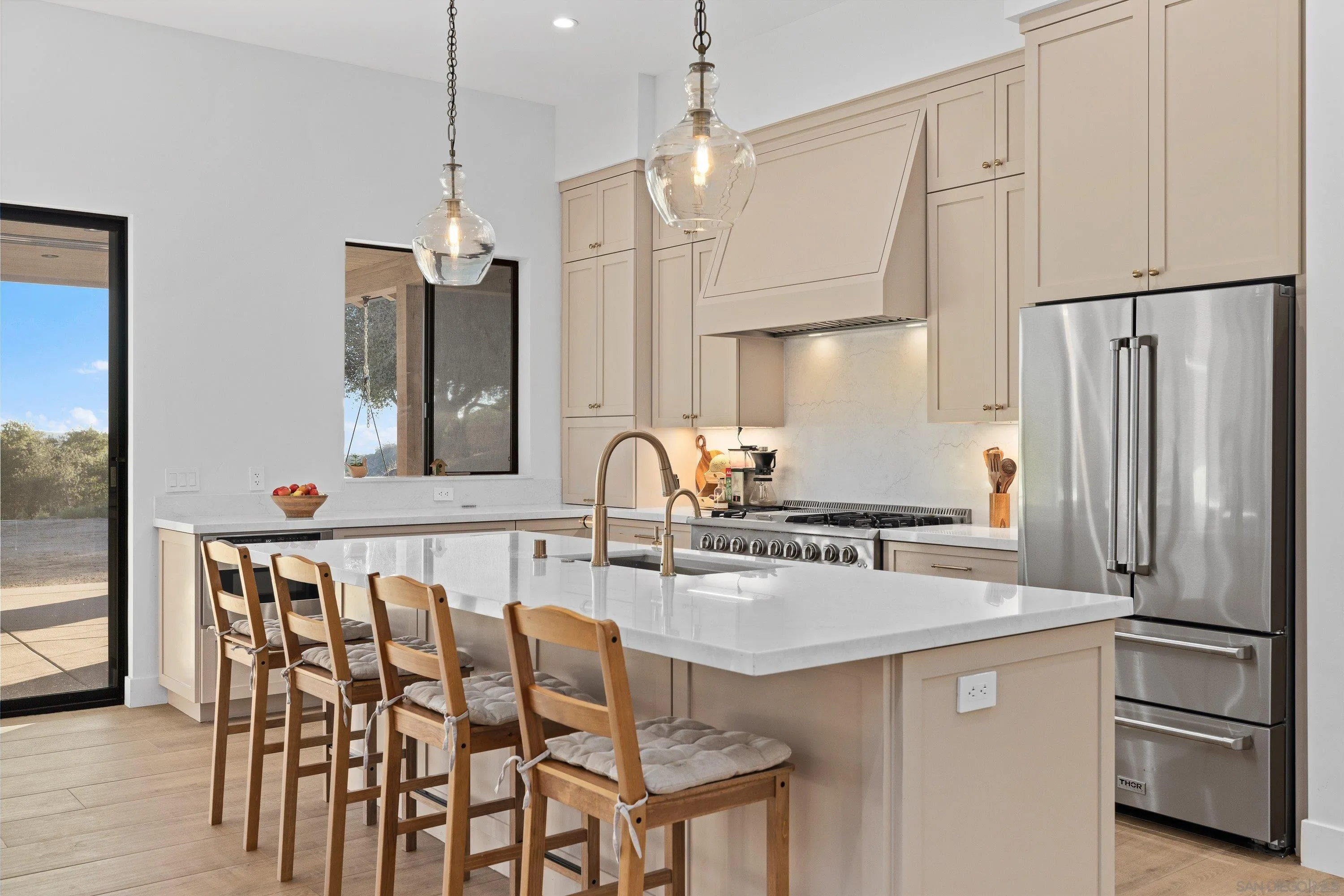 https://cdn.realtyfeed.com/cdn/127/260015479/b45fba70860e38b0210cdd0f51dd6267.webp
