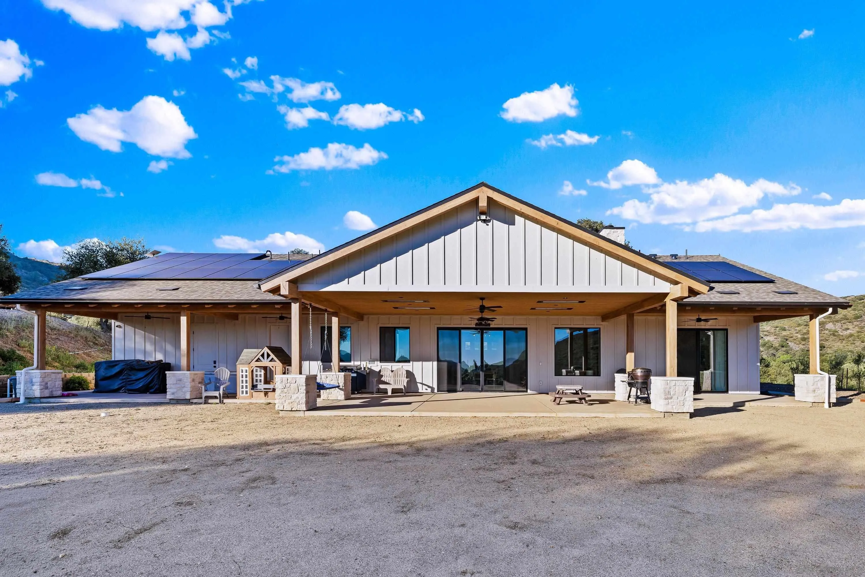 https://cdn.realtyfeed.com/cdn/127/260015479/bd5635712e2981117e24588d99ff5b28.webp